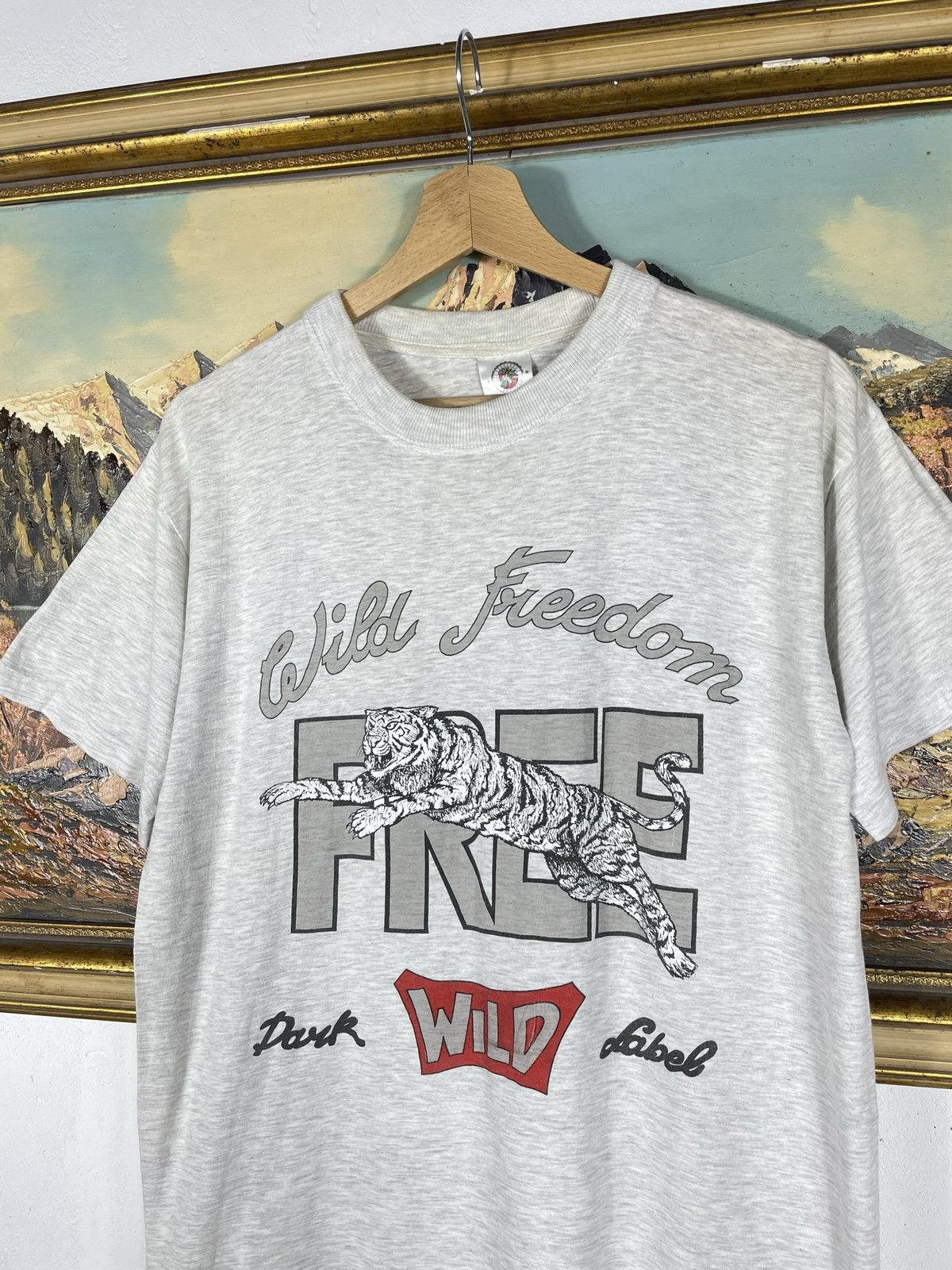 Vintage Grey Vintage Retro 90s T shirt Tee Wild Freedom Baggy Boxy Size US M / EU 48-50 / 2 - 4 Thumbnail