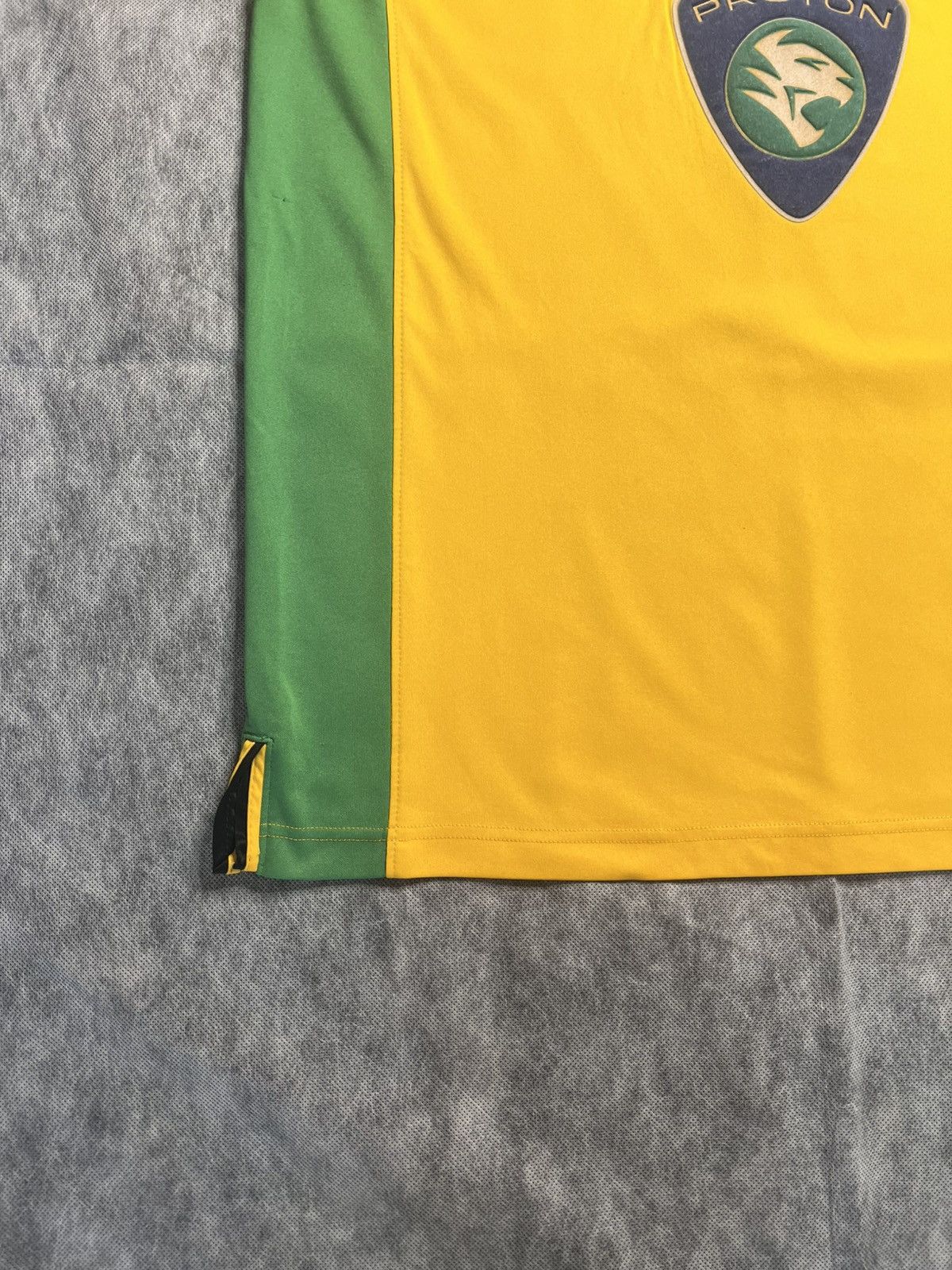 Other Norwich City Home Football Shirt 2003/05 Adults L Xara Size US L / EU 52-54 / 3 - 8 Thumbnail