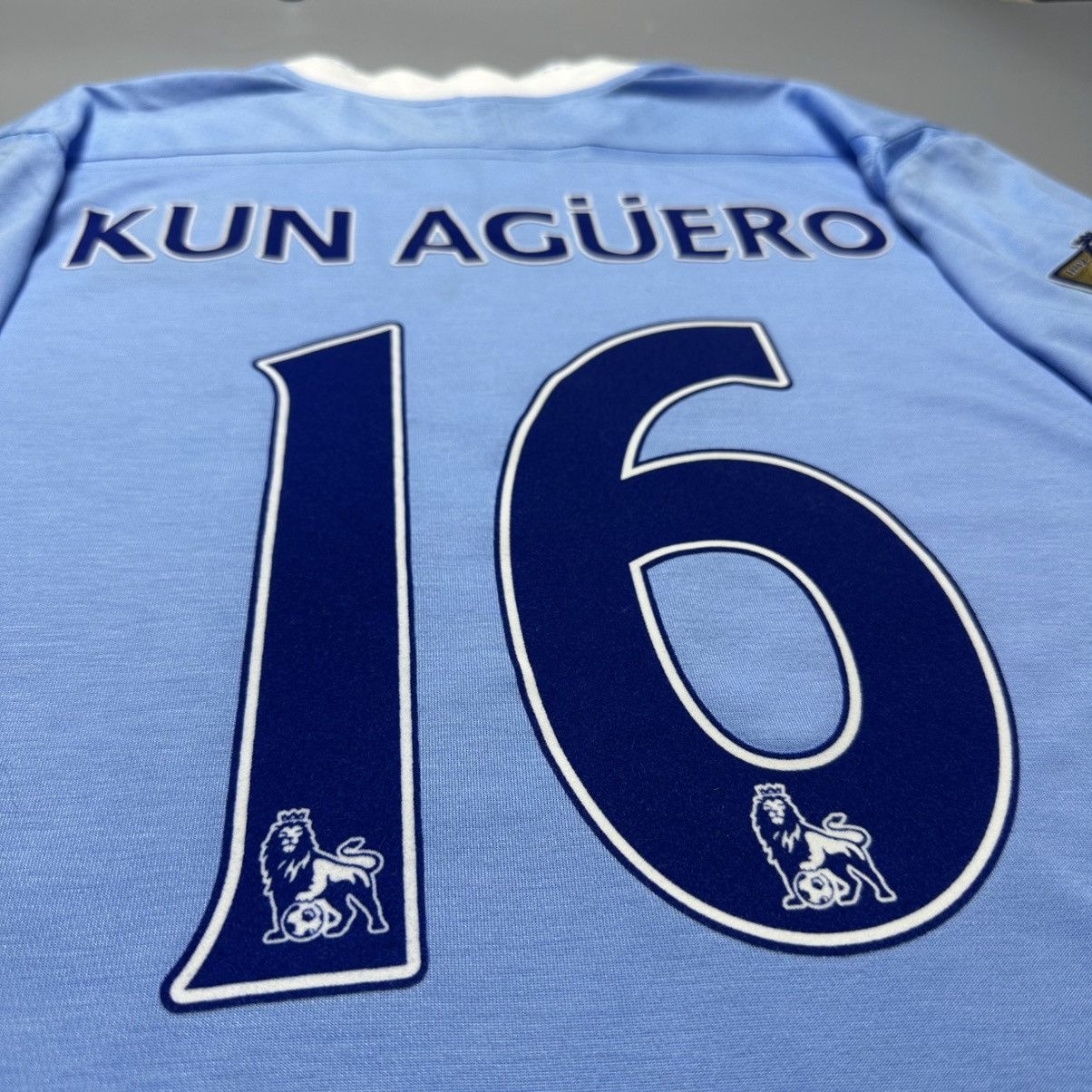 Umbro MAN CITY UMBRO 2011/2012 FOOTBALL HOME JERSEY #16 AGUERO Size US XL / EU 56 / 4 - 10 Thumbnail