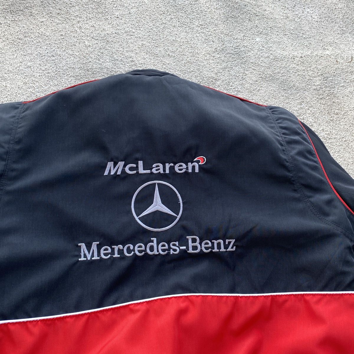 Ferrari McLaren Mercedes-Benz Santander Formula 1 Racing Jacket Size US XL / EU 56 / 4 - 7 Thumbnail