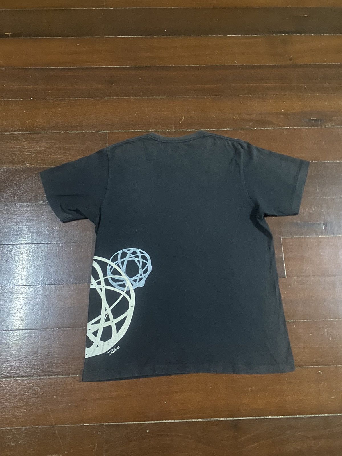 Futura × Uniqlo Rare Futura laboratories x Uniqlo graphic art Tee sun faded Size US L / EU 52-54 / 3 - 8 Thumbnail