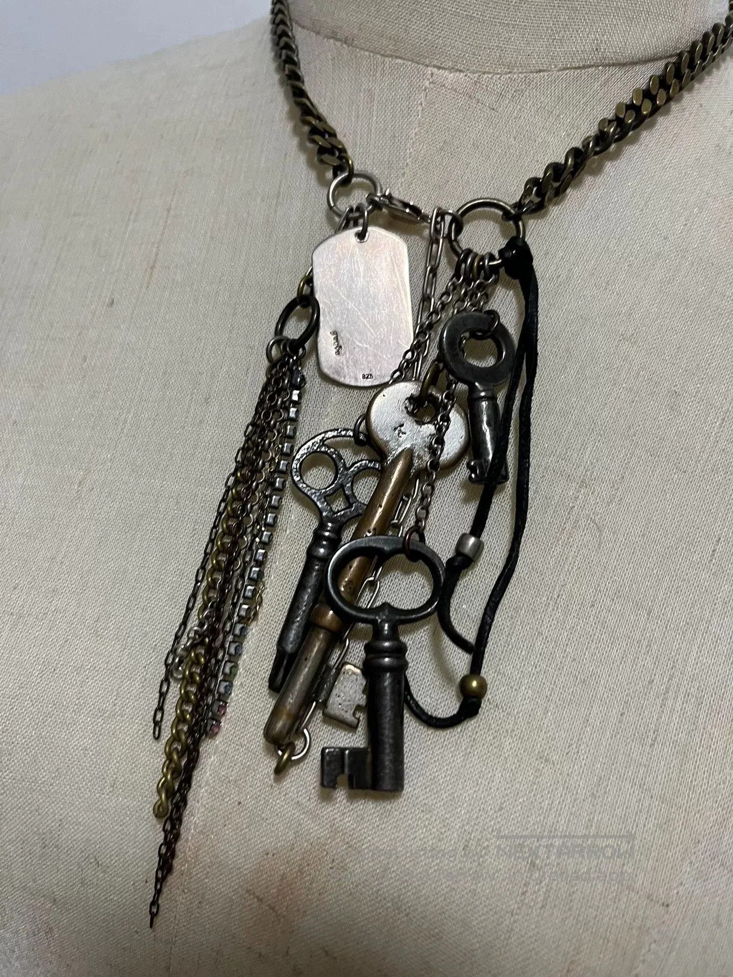 Gunda Gunda Key Tassel Necklace. Size ONE SIZE - 3 Thumbnail