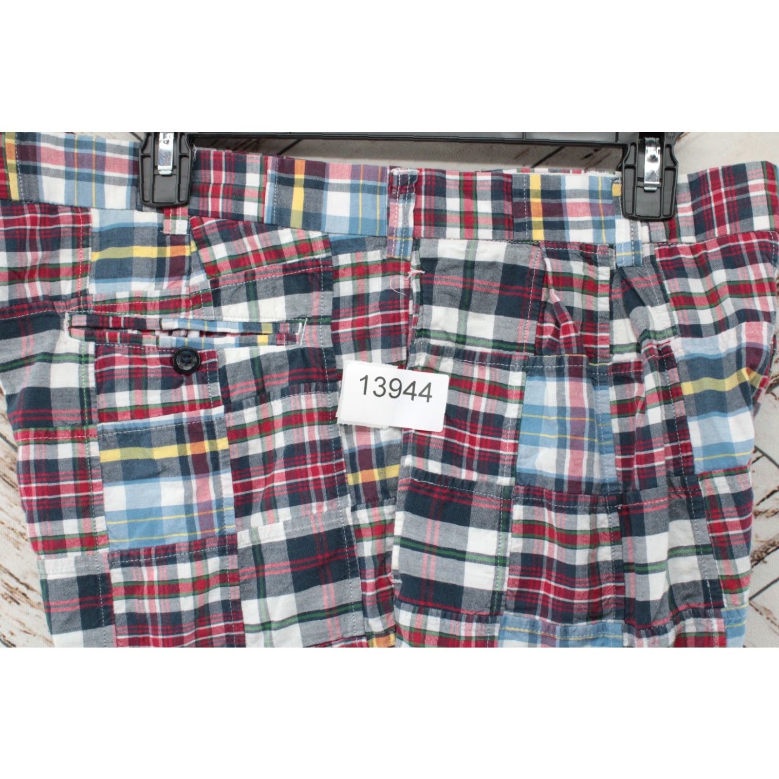 Jos. A. Bank Jos. A. Bank Men's 36 Multicolor Plaid Golf Chino Shorts - Preppy Madras Patchwork, Casual Travel, Easy Care, Regular Fit Size US 36 / EU 52 - 6 Thumbnail