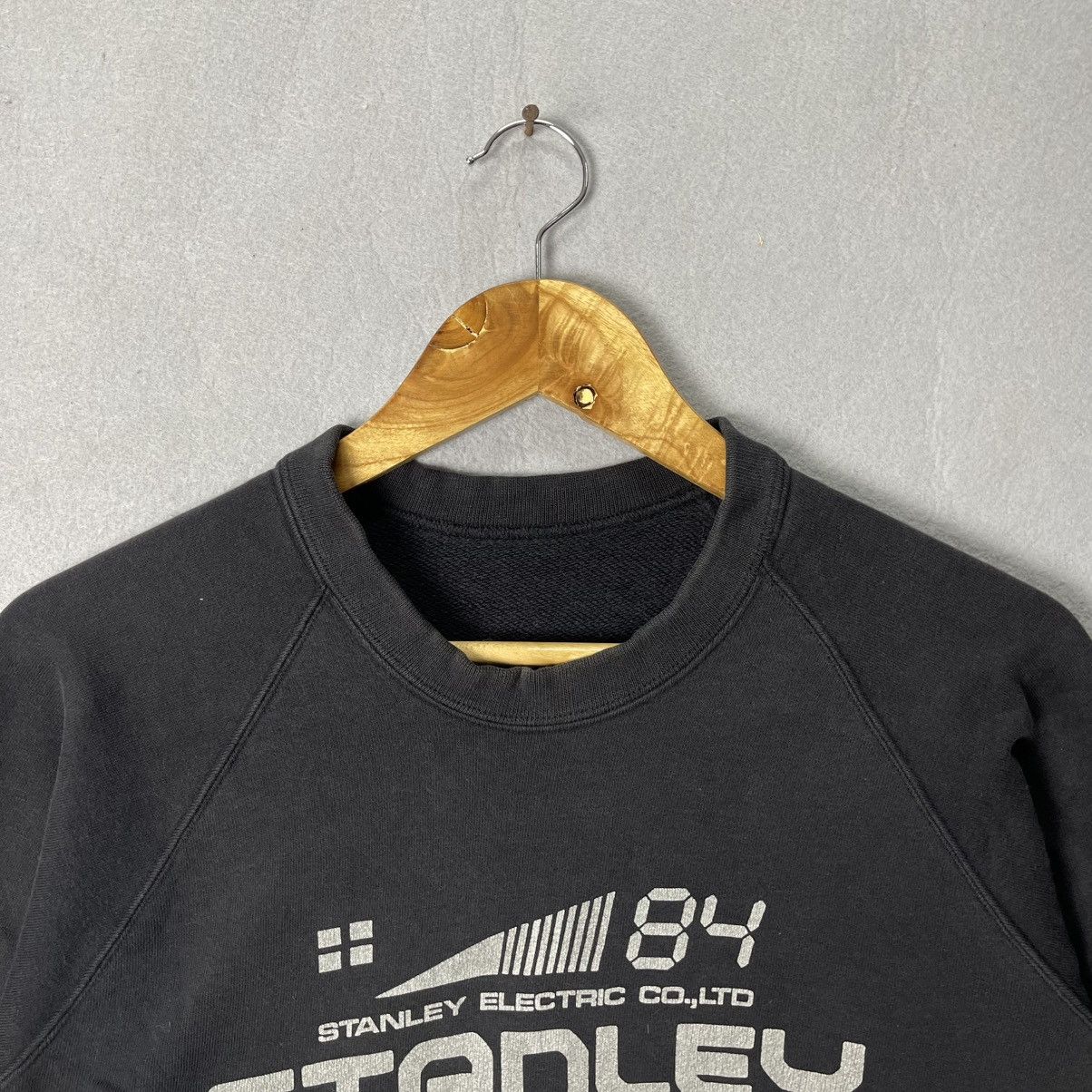 Vintage Vintage Stanley Electric Co. Graphic Crewneck Sweatshirt Size US M / EU 48-50 / 2 - 2 Thumbnail