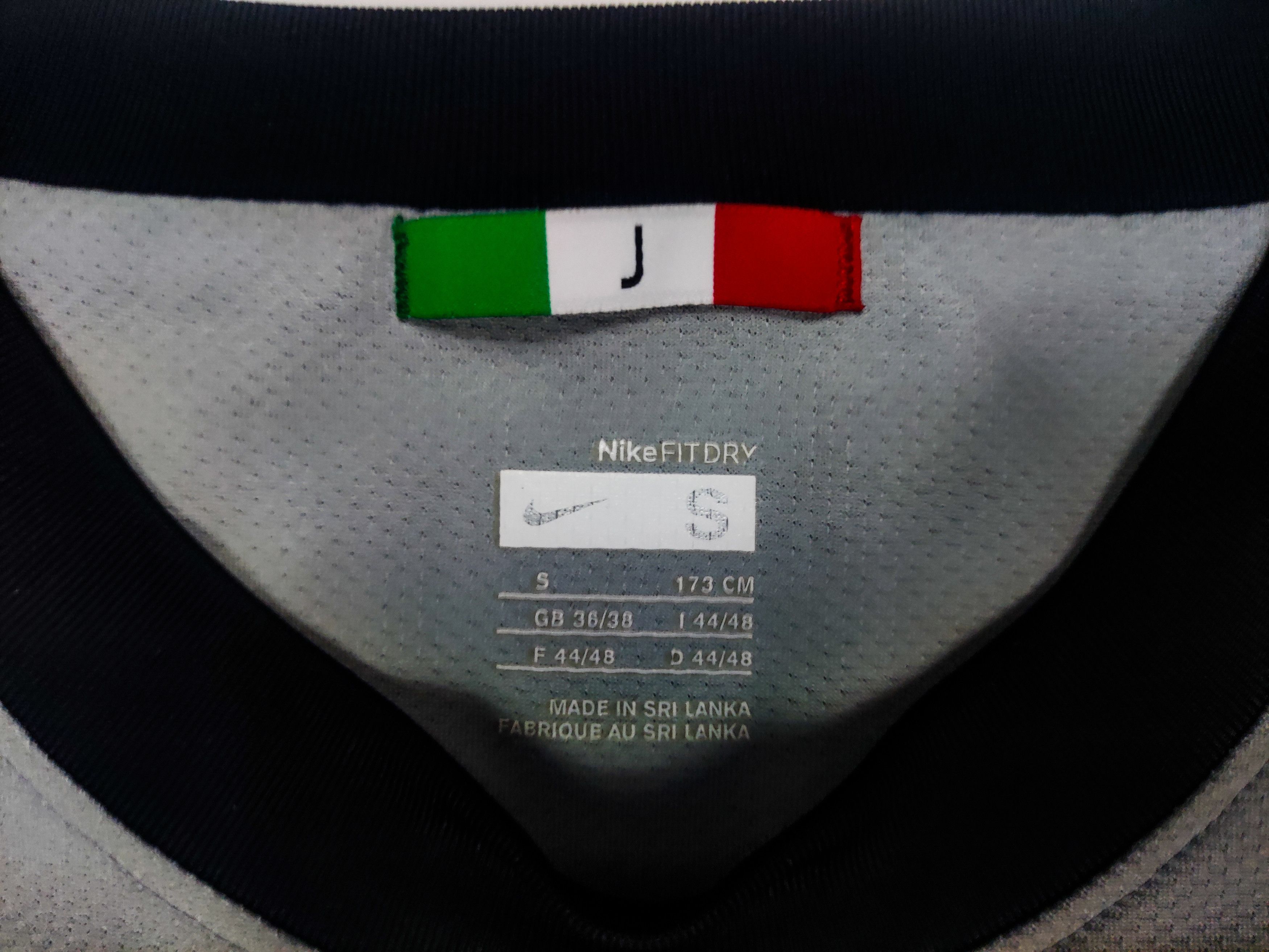 Nike Amauri #11 Juventus FC 2009 2010 Nike Away Shirt Kit Jersey Size US S / EU 44-46 / 1 - 4 Thumbnail