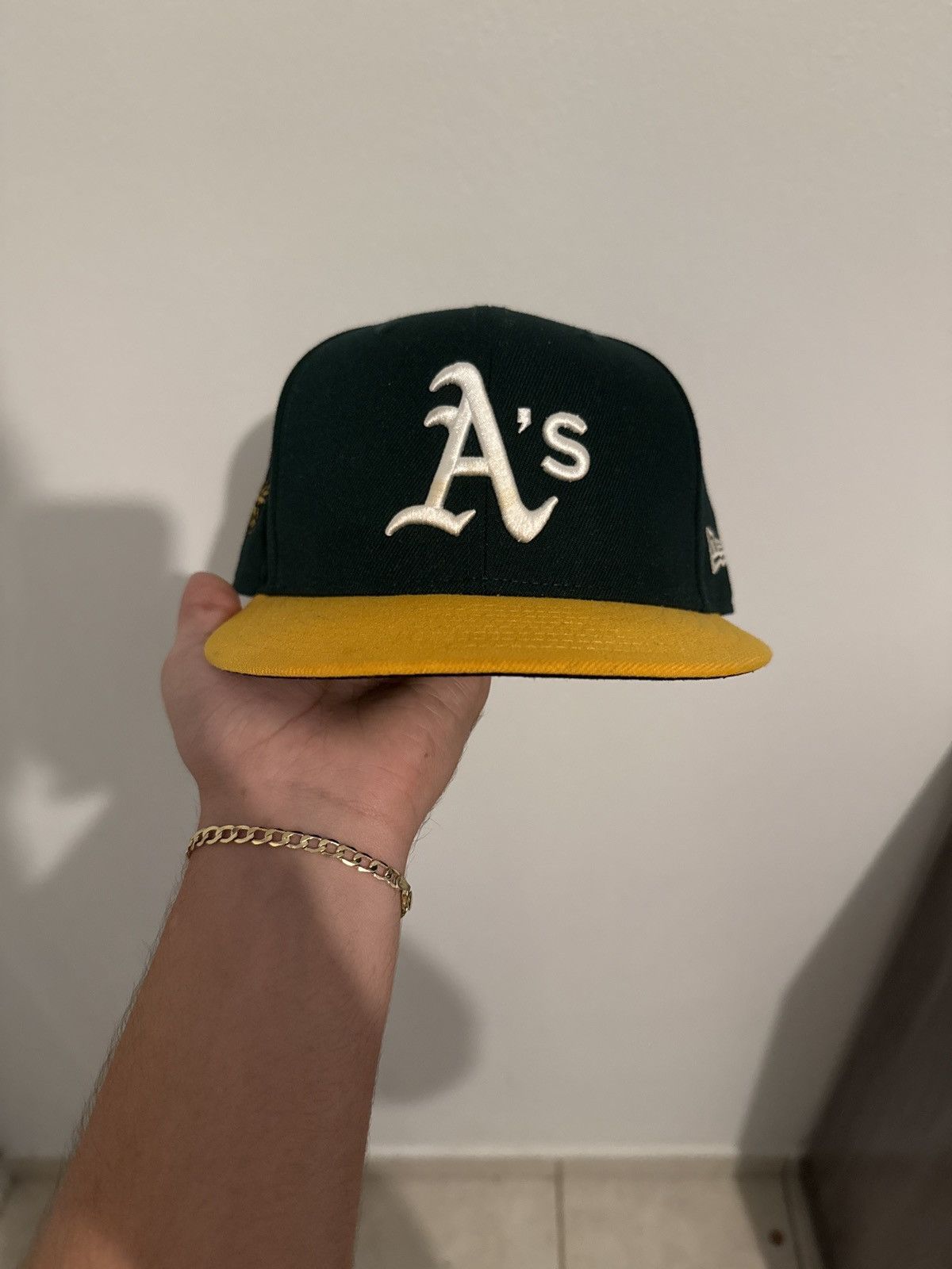 Lids Oakland Athletics Fitted Hat Size ONE SIZE - 1 Thumbnail