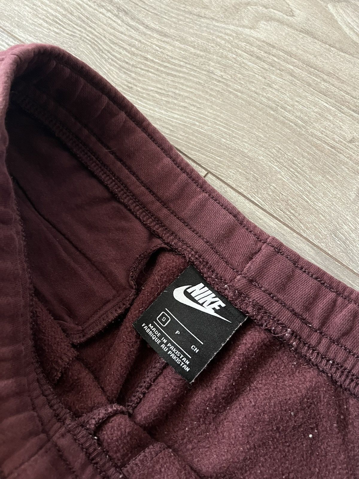 Nike ‼️Nike Classic New Collection Knit Logo Swoosh Joggers‼️ Size US 31 - 13 Thumbnail