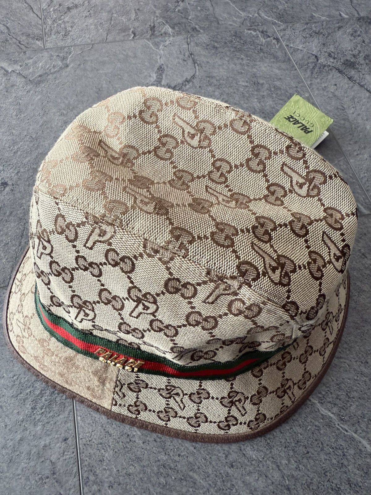 Gucci × Palace Palace x Gucci GG-P Monogram Bucket Hat Beige Size ONE SIZE - 3 Thumbnail