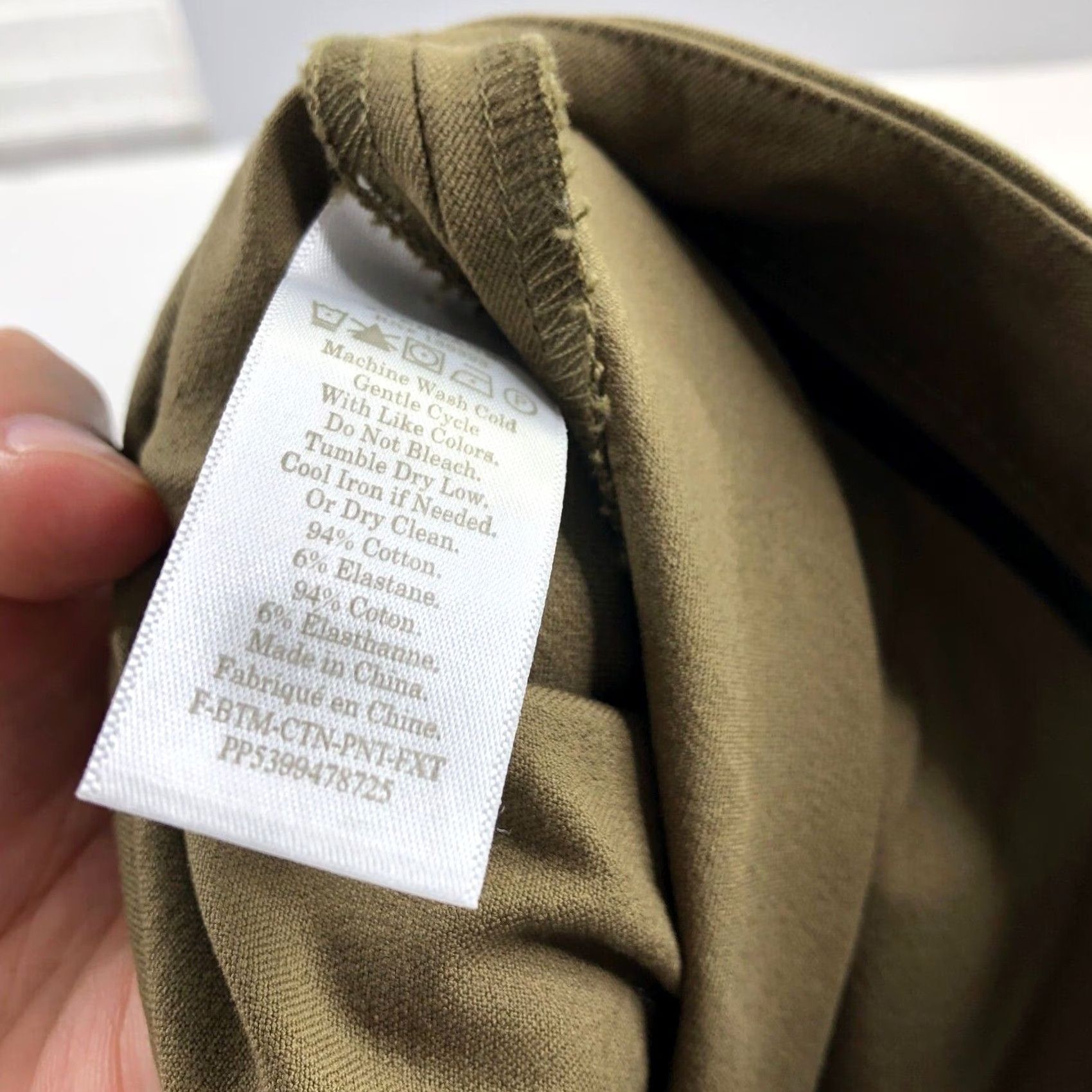 Everlane Everlane Women's 8 Pull On Business Casual Tapered Pant Green EUC Size 30" / US 8 / IT 44 - 8 Thumbnail