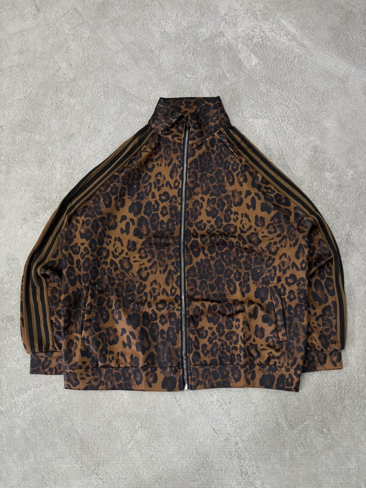 Other LEOPARD TRACKTOP 3STRIP by Double T Size US XL / EU 56 / 4 - 1 Thumbnail