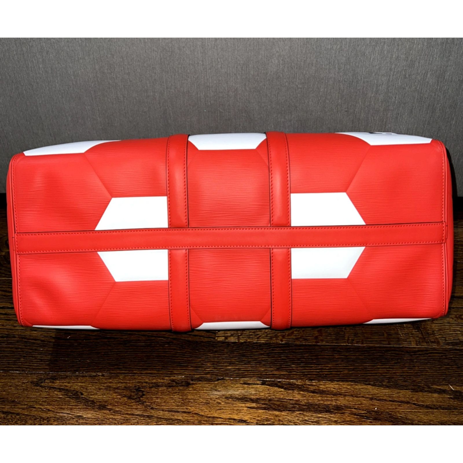 Louis Vuitton Louis Vuitton Keepall Bandouliere Hexagon Epi Weekend Bag Size ONE SIZE - 10 Thumbnail