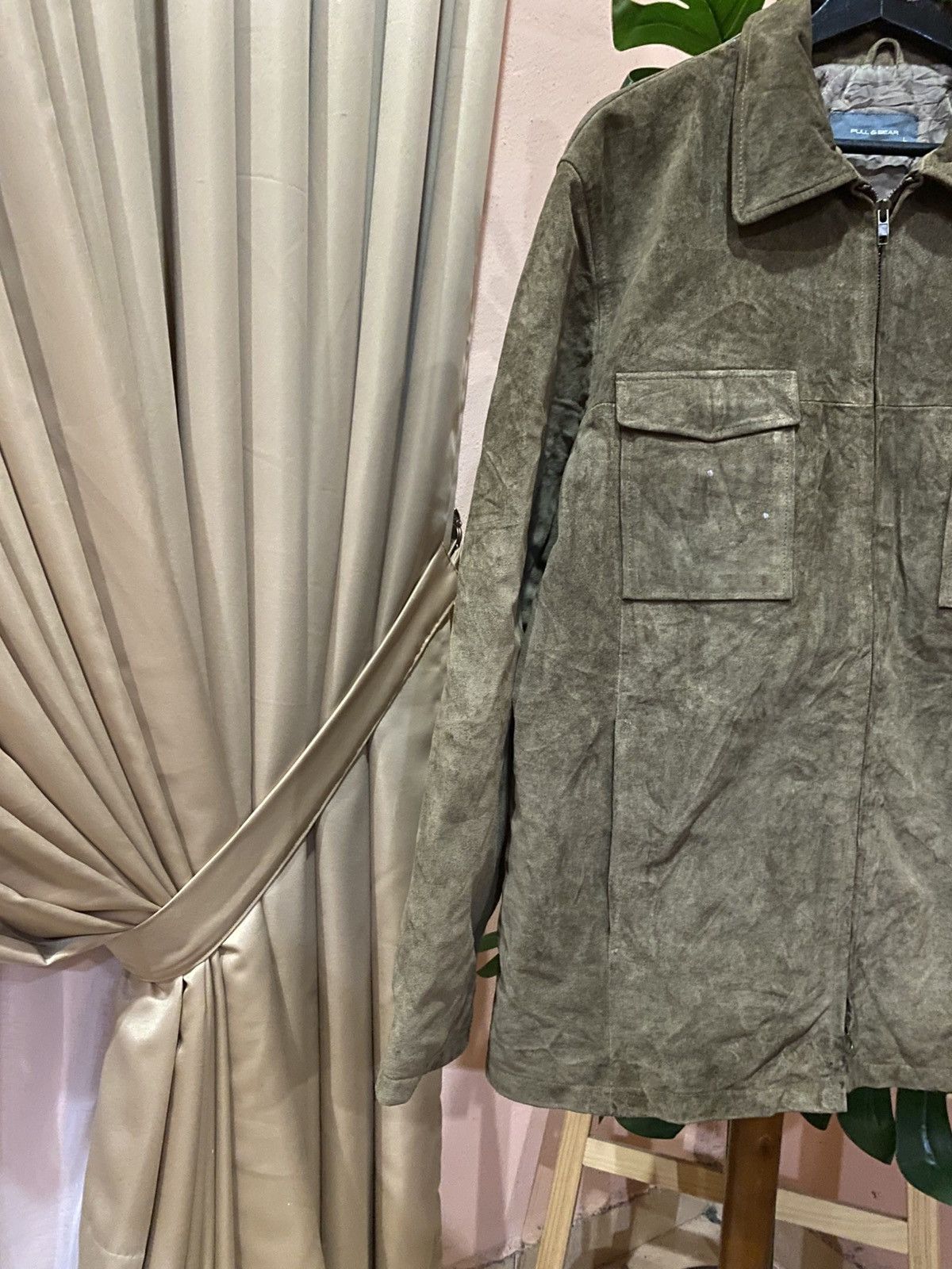 Pull & Bear Vintage Pull & Bear Olive Green Suede Leather Jacket Size US L / EU 52-54 / 3 - 5 Thumbnail