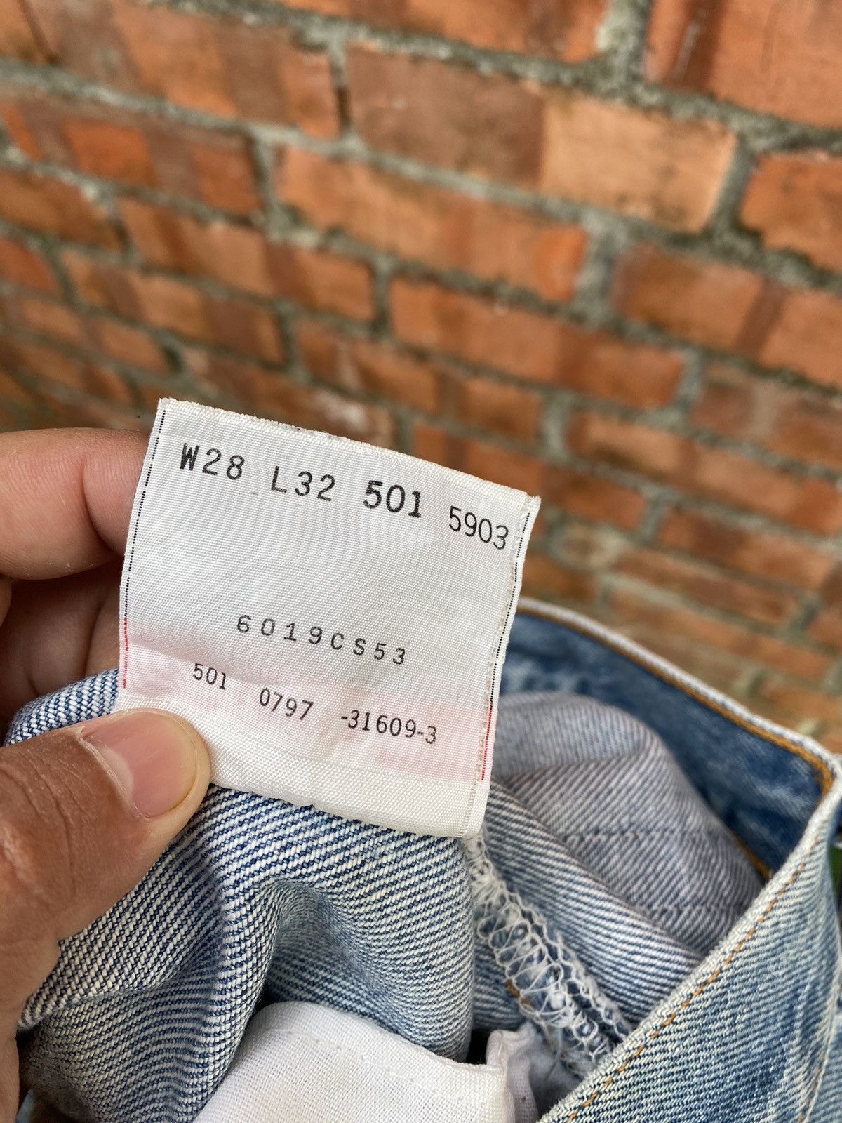 Levi's × Levi's Vintage Clothing × Vintage size 28x27 vintage levi's 501 made in USA distressed Size US 28 / EU 44 - 6 Thumbnail