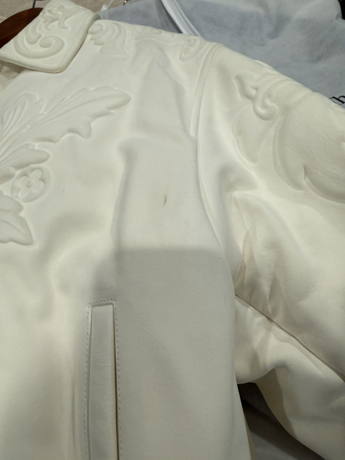 Louis Vuitton Louis Vuitton Leather Ornament Monogram Debossed Jacket Size US M / EU 48-50 / 2 - 15 Thumbnail