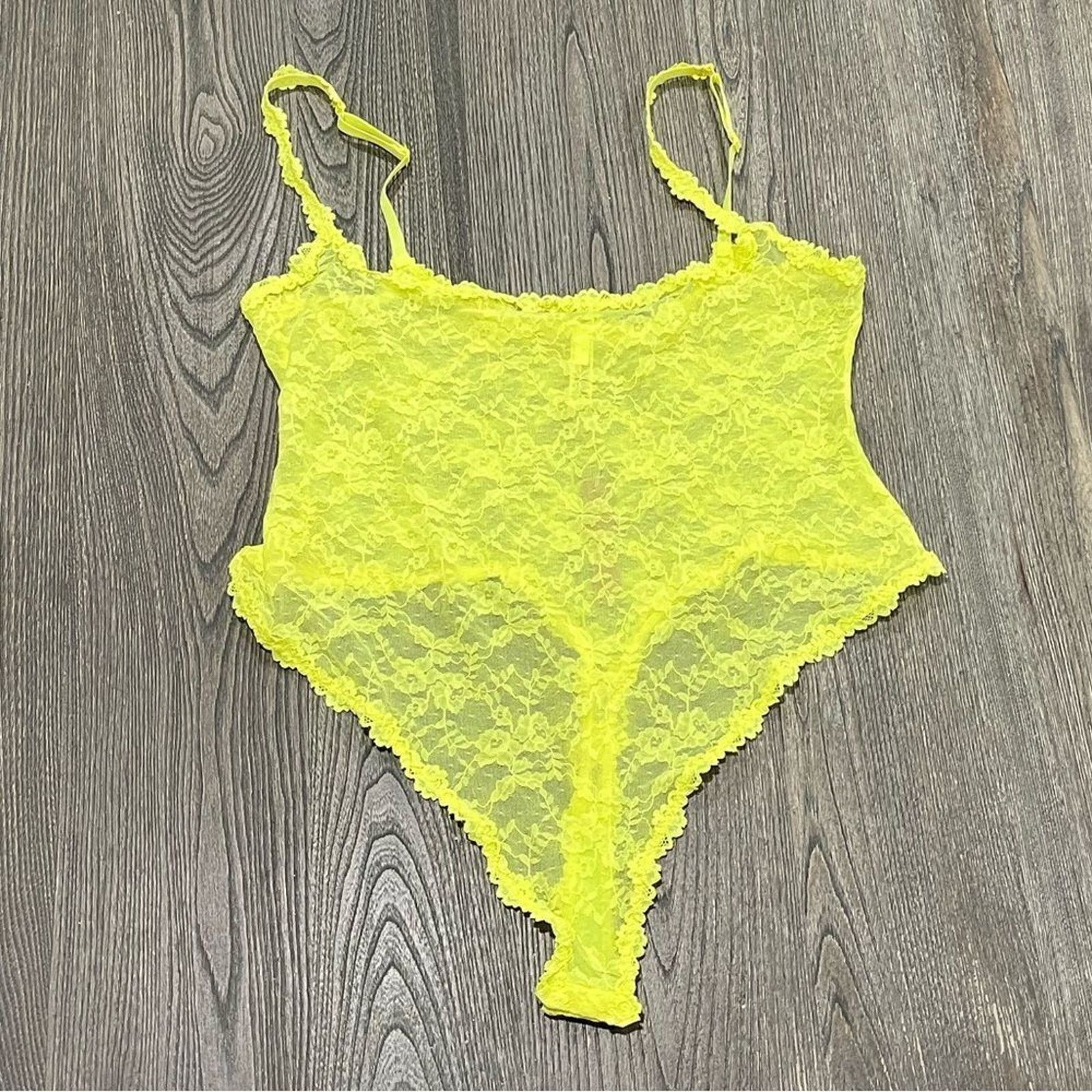 SKIMS NWT Skims Stretch Lace Bodysuit Yellow Highlighter 3X Size 3XL / US 20-22 - 1 Thumbnail