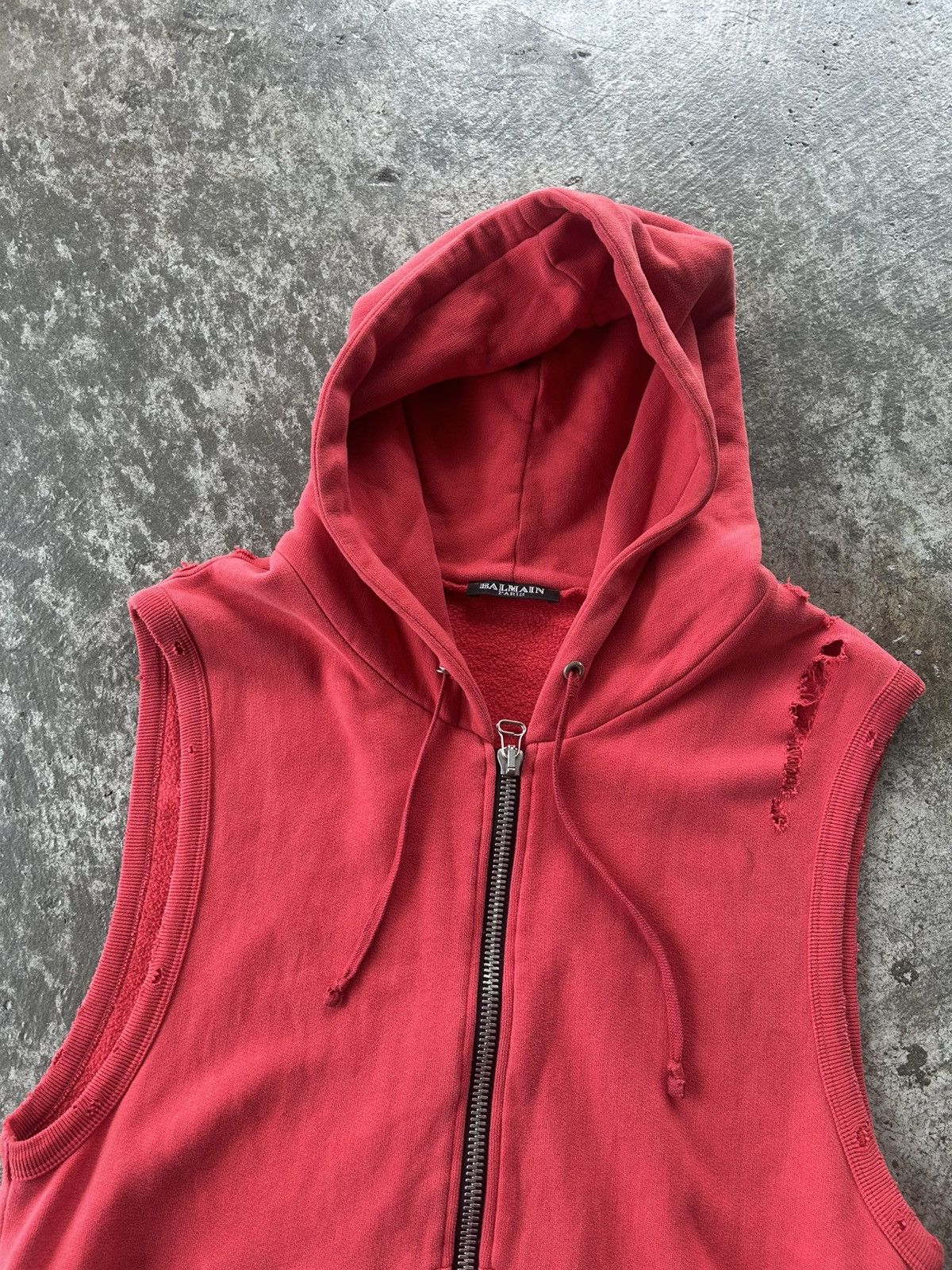 Balmain Decarnin Balmaim Homme SS10 Red Sleeveless Hoodie Size US S / EU 44-46 / 1 - 6 Thumbnail