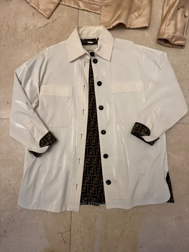 Fendi Fendi Runway model white special fabric jacket with silk l Size XS / US 0-2 / IT 36-38 - 1 Thumbnail