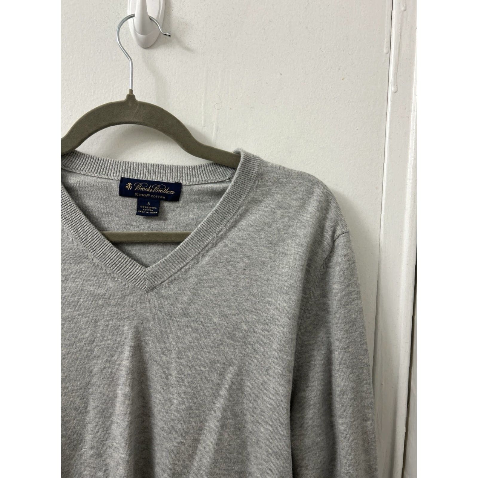 Brooks Brothers Brooks Brothers Sweater Mens Small Gray V-Neck Pullover 100% Supima Cotton L/S Regular Fit Size US S / EU 44-46 / 1 - 4 Thumbnail