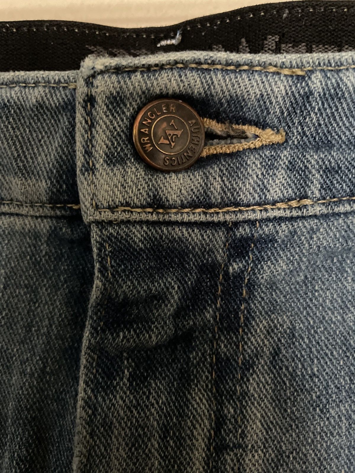 Designer × Vintage × Wrangler Wrangler Denim Blue Jean Shorts Jorts Waist 42X10” vintage 🔥 Size US 42 / EU 58 - 7 Thumbnail