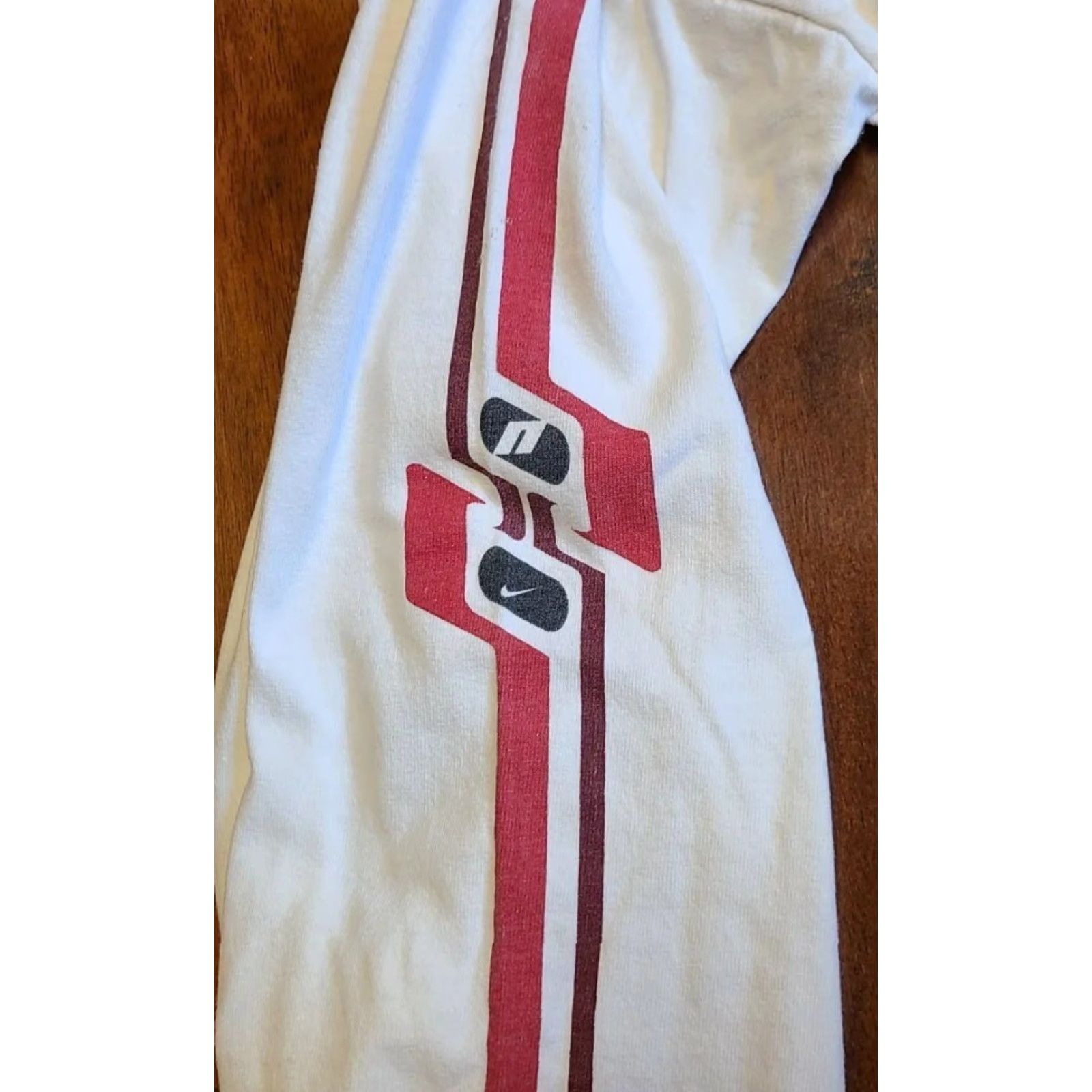 Nike VINTAGE Nike T-Shirt 2XL Long Sleeve White Crew Neck Graphic Print Swoosh Lot of 2 Mens 90s Retro American Fashion Size US XXL / EU 58 / 5 - 6 Thumbnail