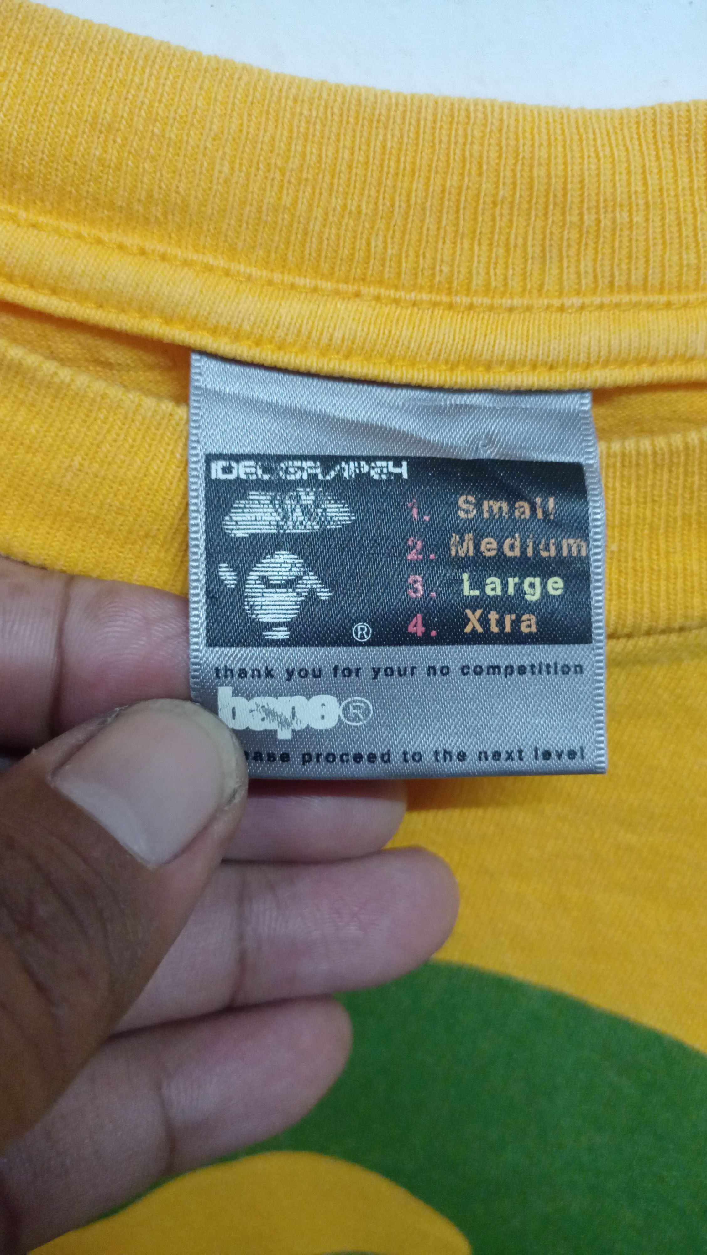 Bape Vintage Bape Big Head t shirt Size US L / EU 52-54 / 3 - 3 Thumbnail