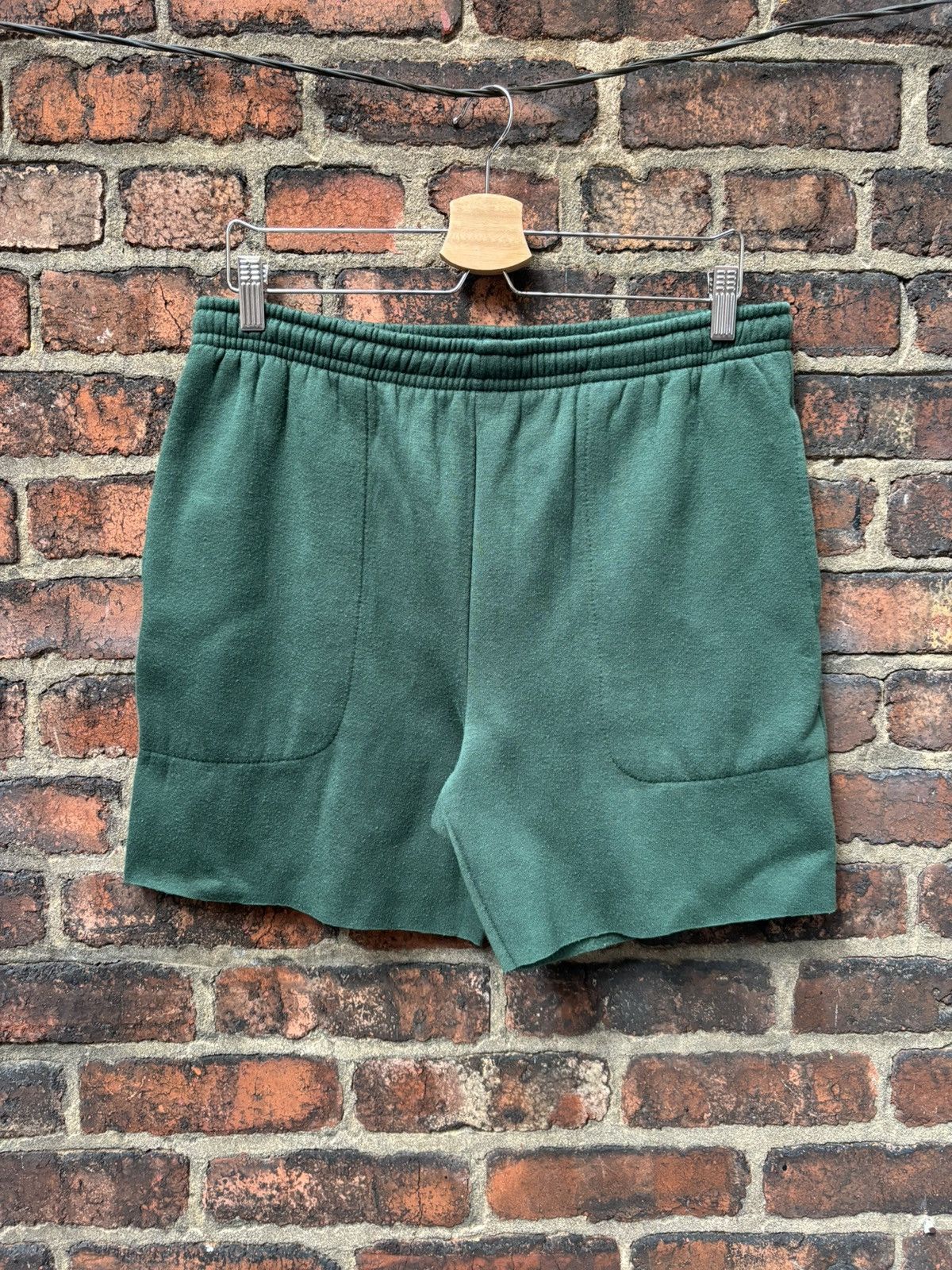 Foot Locker × Vintage Vintage 1990s Green Sweatshorts Size US 32 / EU 48 - 1 Thumbnail