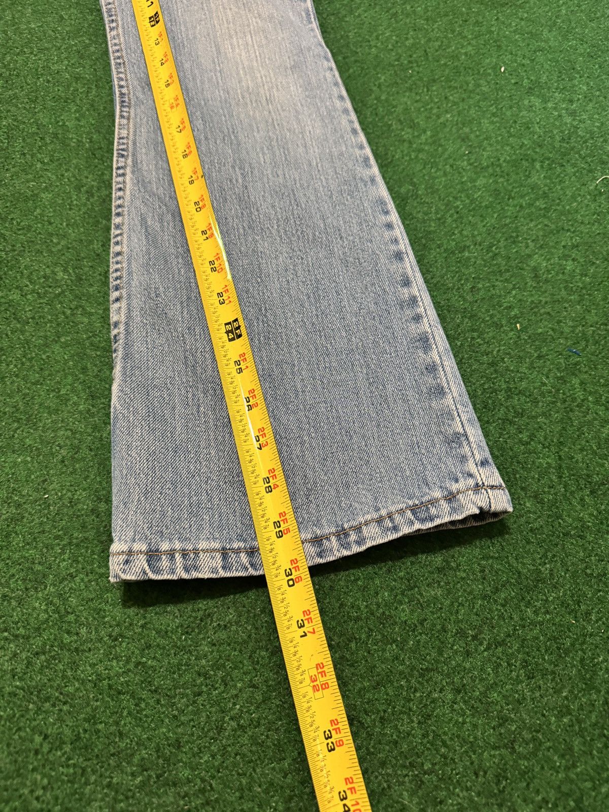 Levi's Vintage Clothing Vintage Levi’s 518 Super Low Rise Bootcut Flare 30x30 Jeans Size 30" / US 8 / IT 44 - 8 Thumbnail