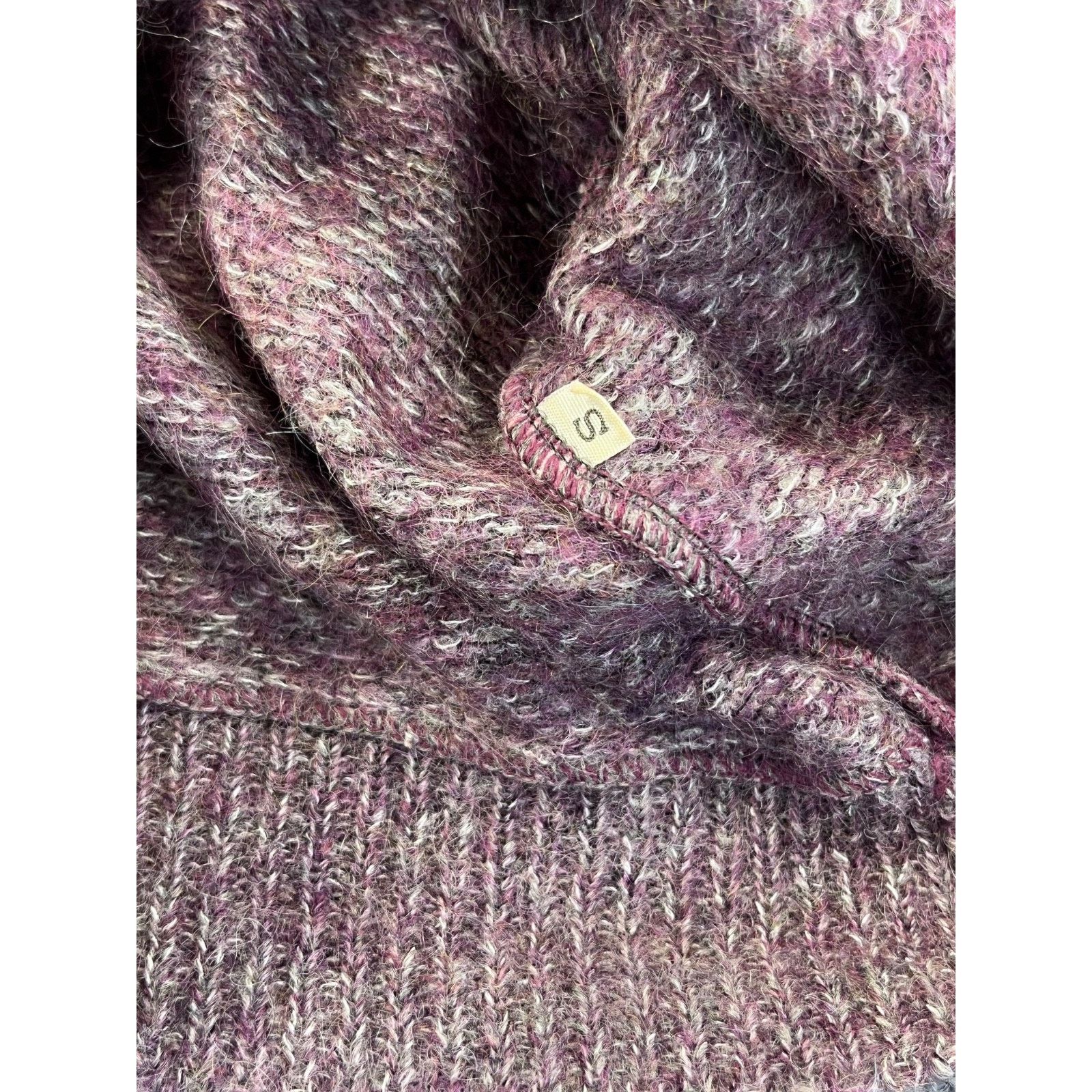 Valentino VTG Valentino Boutique Purple/Gray cardigan Sweater Wool S Size S / US 4 / IT 40 - 15 Thumbnail