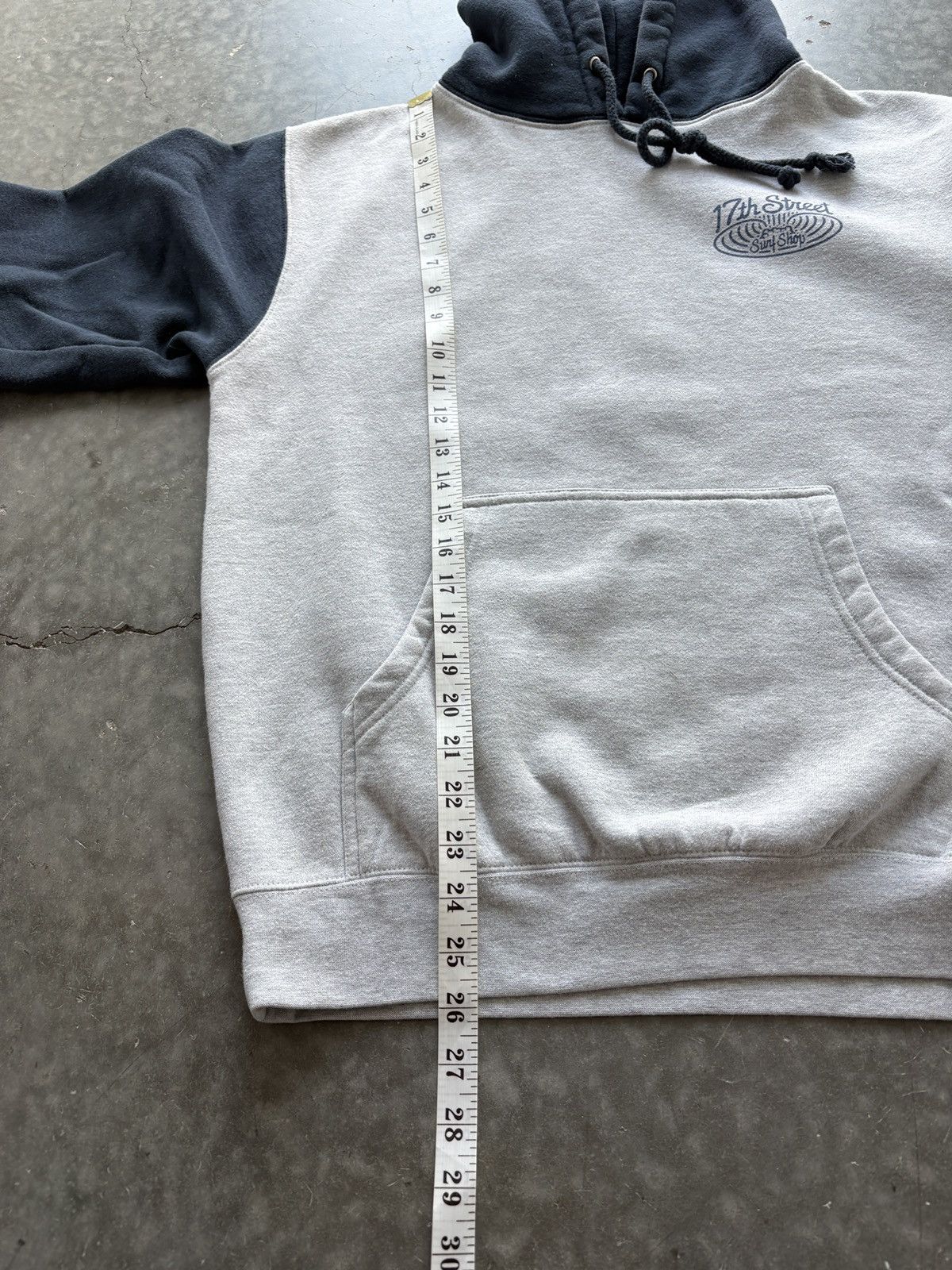 Vintage Vintage Y2K 17th Street Surf Shop Hoodie Size US M / EU 48-50 / 2 - 7 Thumbnail