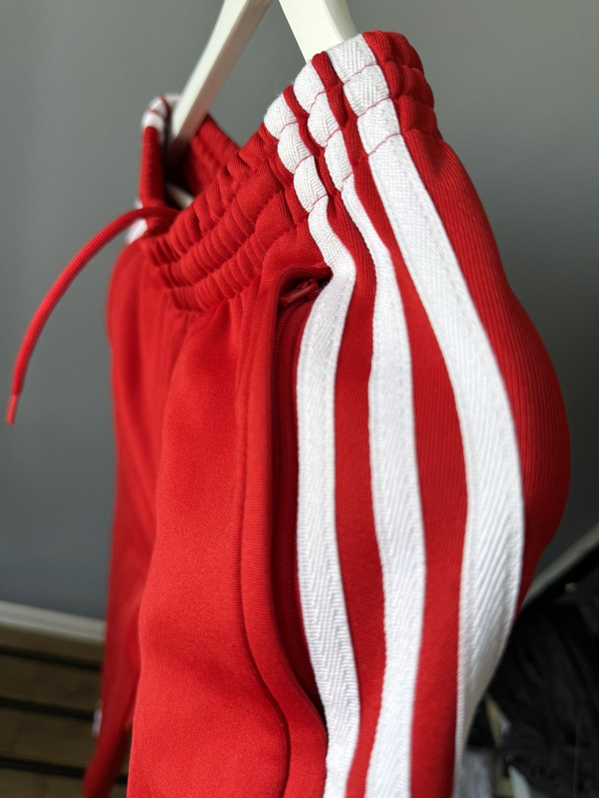Adidas Adidas original jogger red Size US 32 / EU 48 - 3 Thumbnail