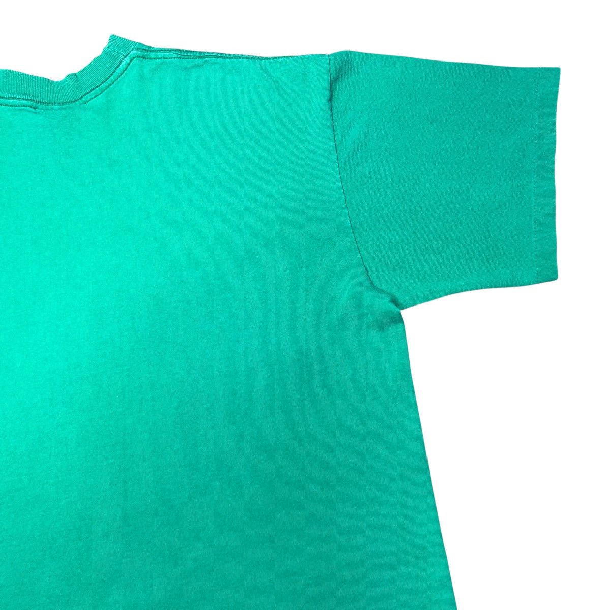 Nutmeg 1990s NBA Boston Celtics Nutmeg Mills Spell Out Graphic Tee Size US XL / EU 56 / 4 - 12 Thumbnail