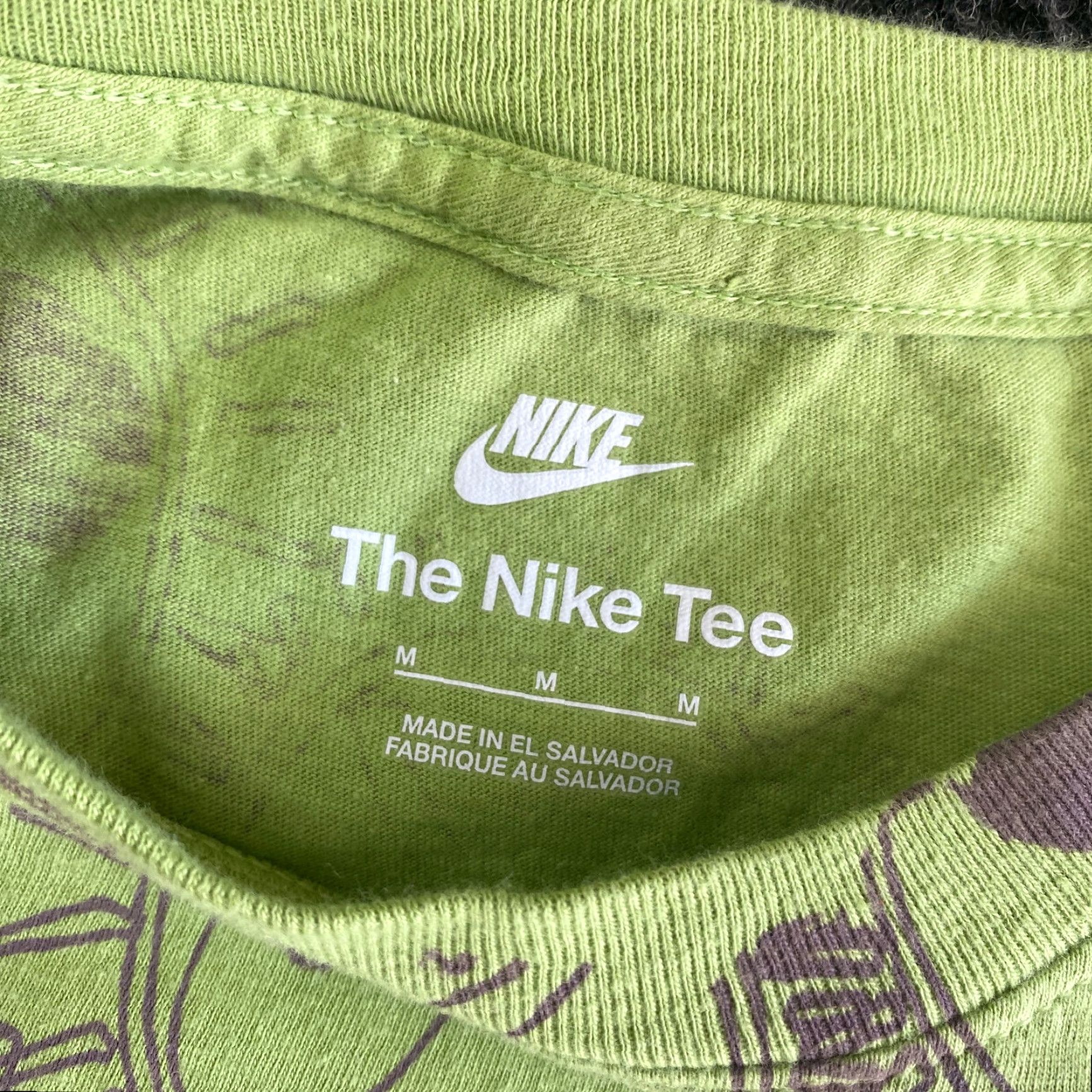 Nike Nike T Shirt M Sun Club All Over Print Smiley Face Only Good Days Under The Rays Men Green Cotton Logo Graphic Print The Nike Tee Vintage No Regular Size US M / EU 48-50 / 2 - 3 Thumbnail
