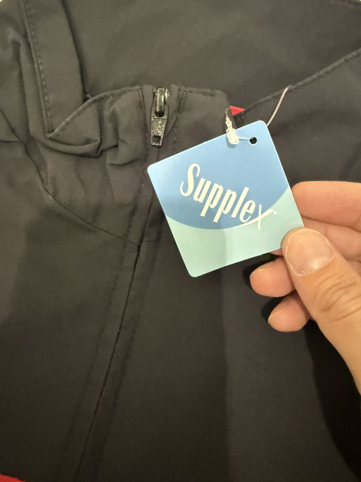 Supreme SUPREME LOGO TAPING TRACK PANT (NAVY) (M) SS26 Size US M / EU 48-50 / 2 - 6 Thumbnail