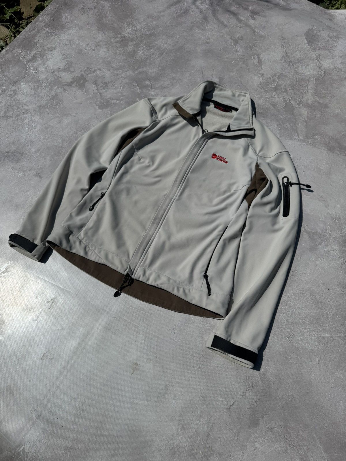 Fjallraven Vintage Fjallraven Softshell Jacket Size S / US 4 / IT 40 - 2 Thumbnail