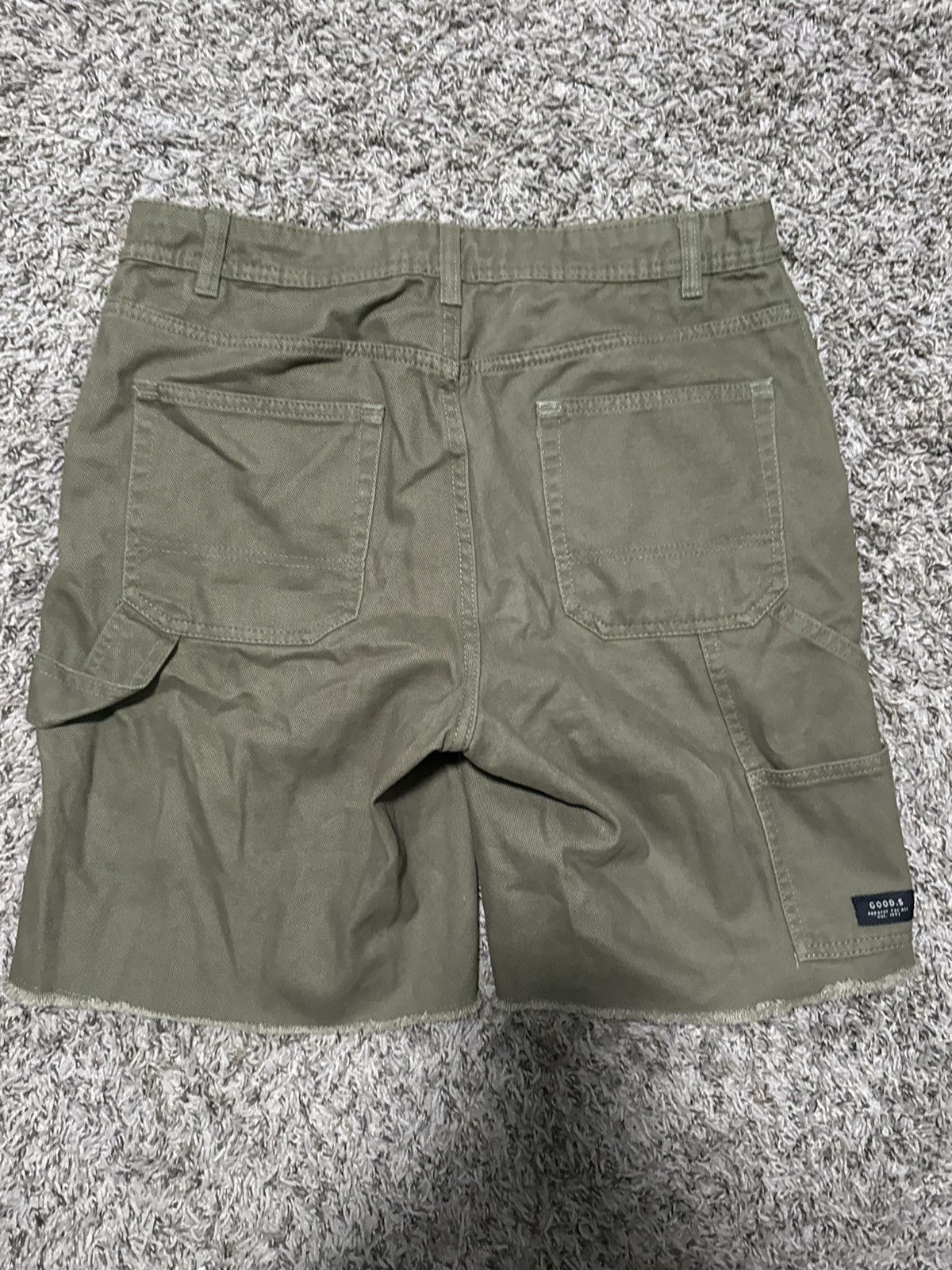 New Look New Look Raw Hem Relaxed Carpenter Shorts in Khaki Size US 32 / EU 48 - 3 Thumbnail