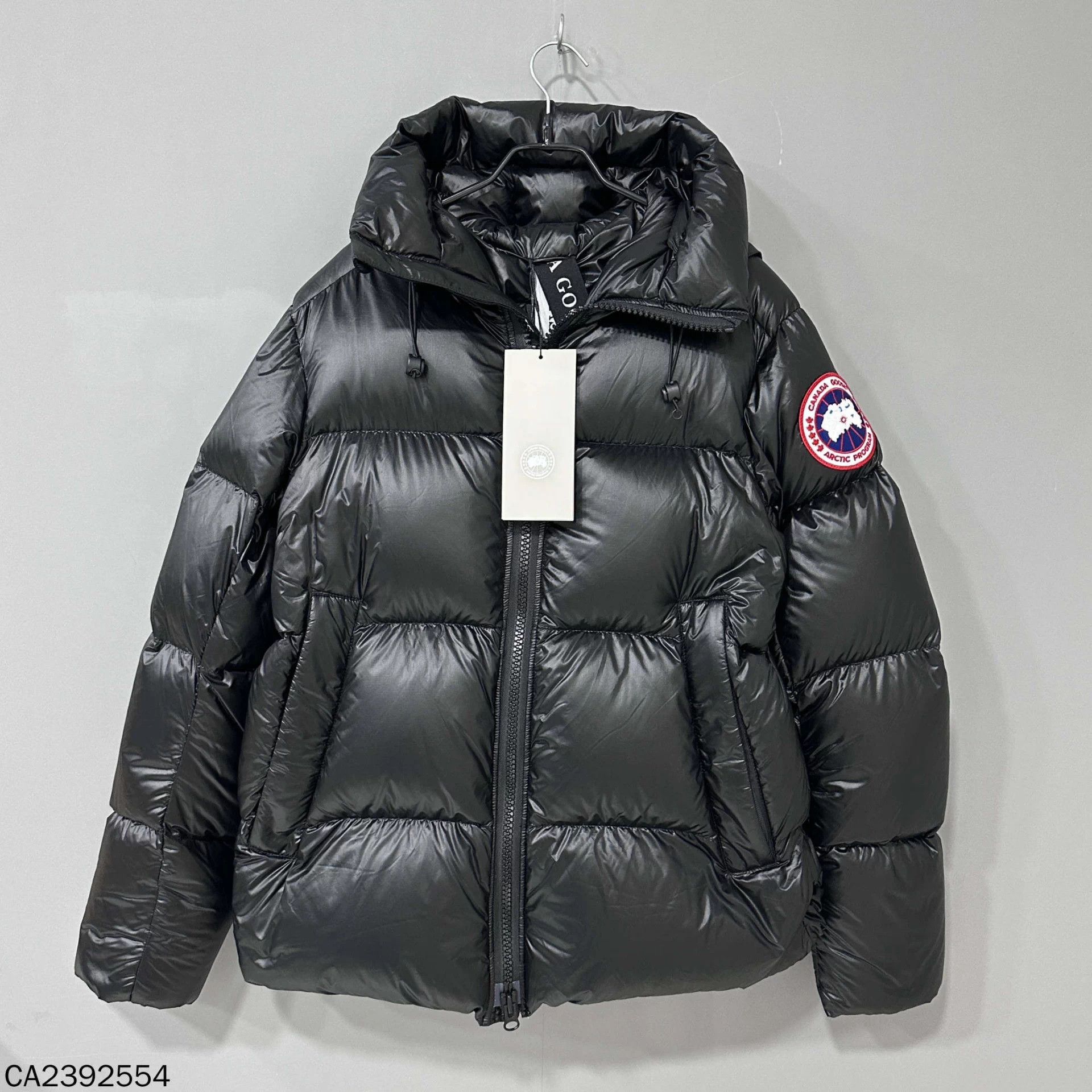 Canada Goose Canada Goose Crofton glossy armband down jacket M Size M / US 6-8 / IT 42-44 - 1 Thumbnail