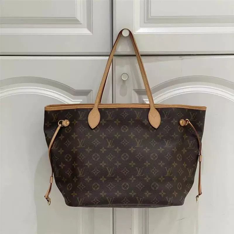 Louis Vuitton LV Monogram Neverfull Tote Size ONE SIZE - 1 Preview