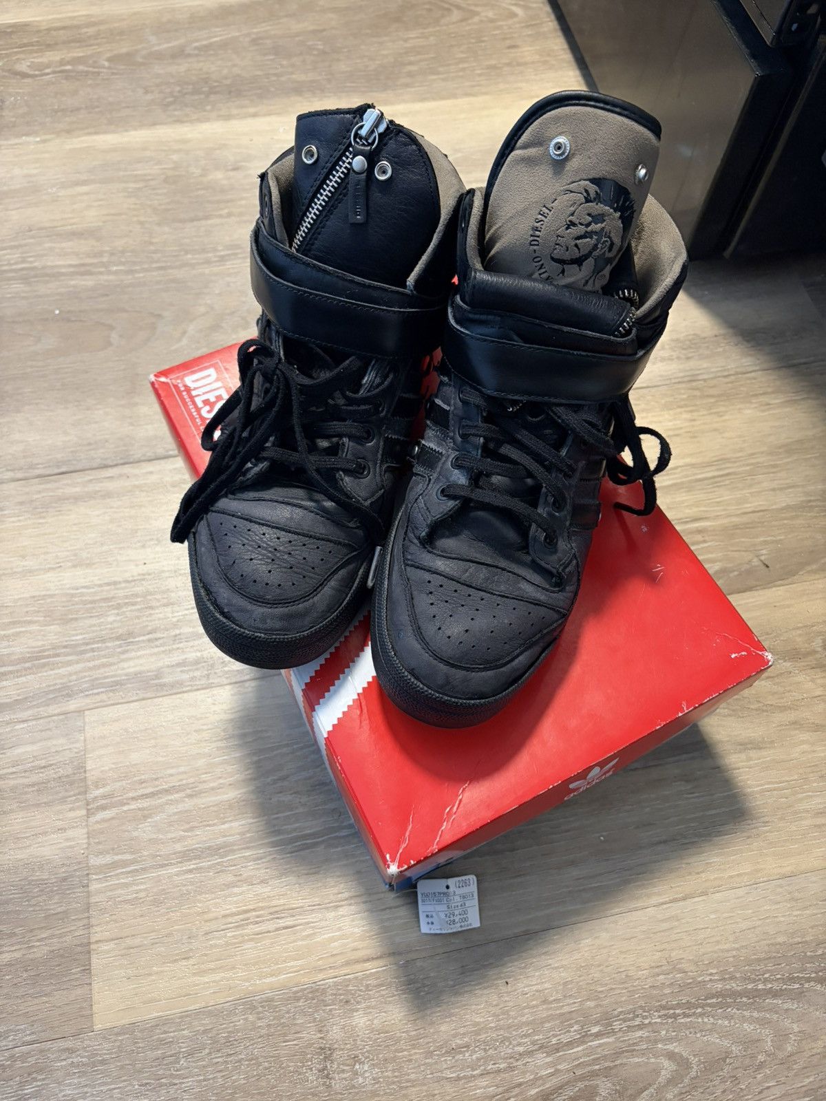 Adidas × Diesel FW11 Diesel x Adidas Forum Mid Size US 9.5 / EU 42-43 - 1 Thumbnail