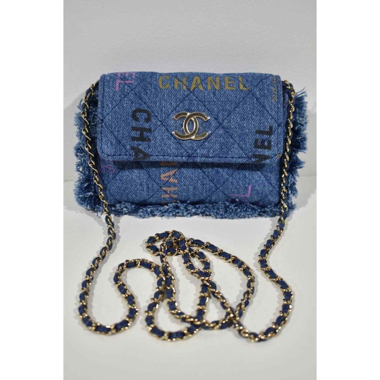Chanel Chanel Graffiti Shoulder Crossbody Clutch Credit Card Bag Size ONE SIZE - 3 Thumbnail