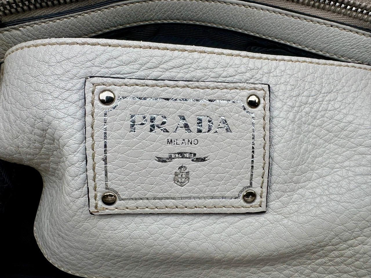 Prada Authentic Prada Vitello Daino Blanco Shopping Tote Bag Size ONE SIZE - 9 Thumbnail