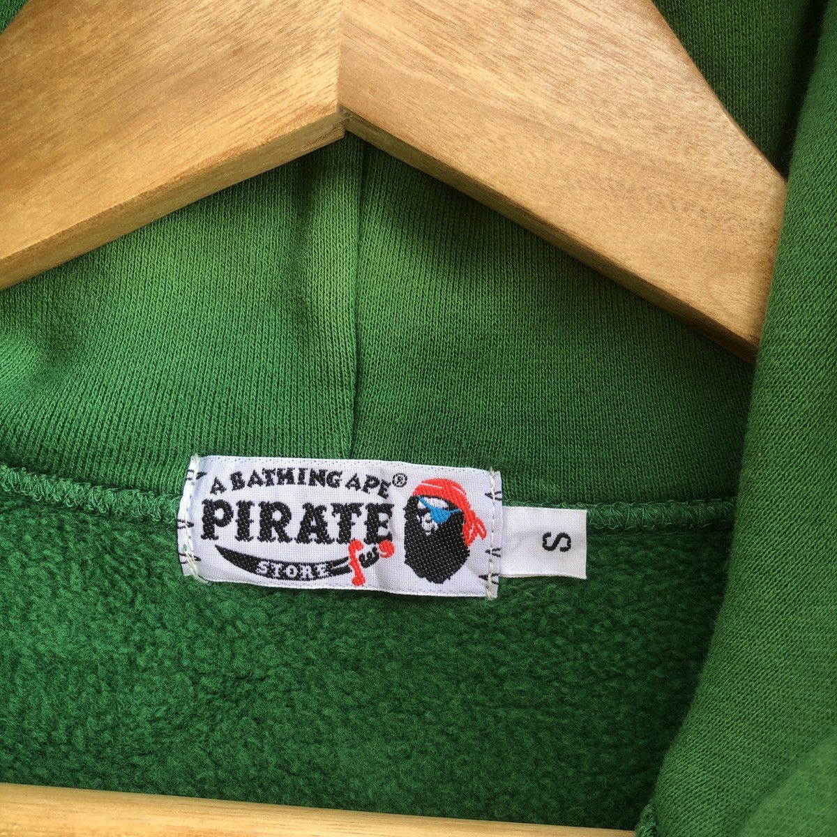 Bape Bape Pirate Store Zip Hoodie Size US S / EU 44-46 / 1 - 13 Thumbnail