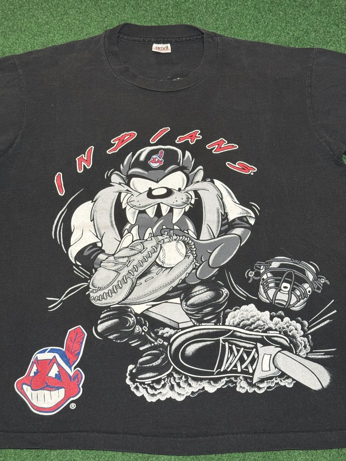 Vintage 90s Cleveland Indians Taz AOP RARE Baseball Cartoon T Shirt Size US XL / EU 56 / 4 - 2 Thumbnail