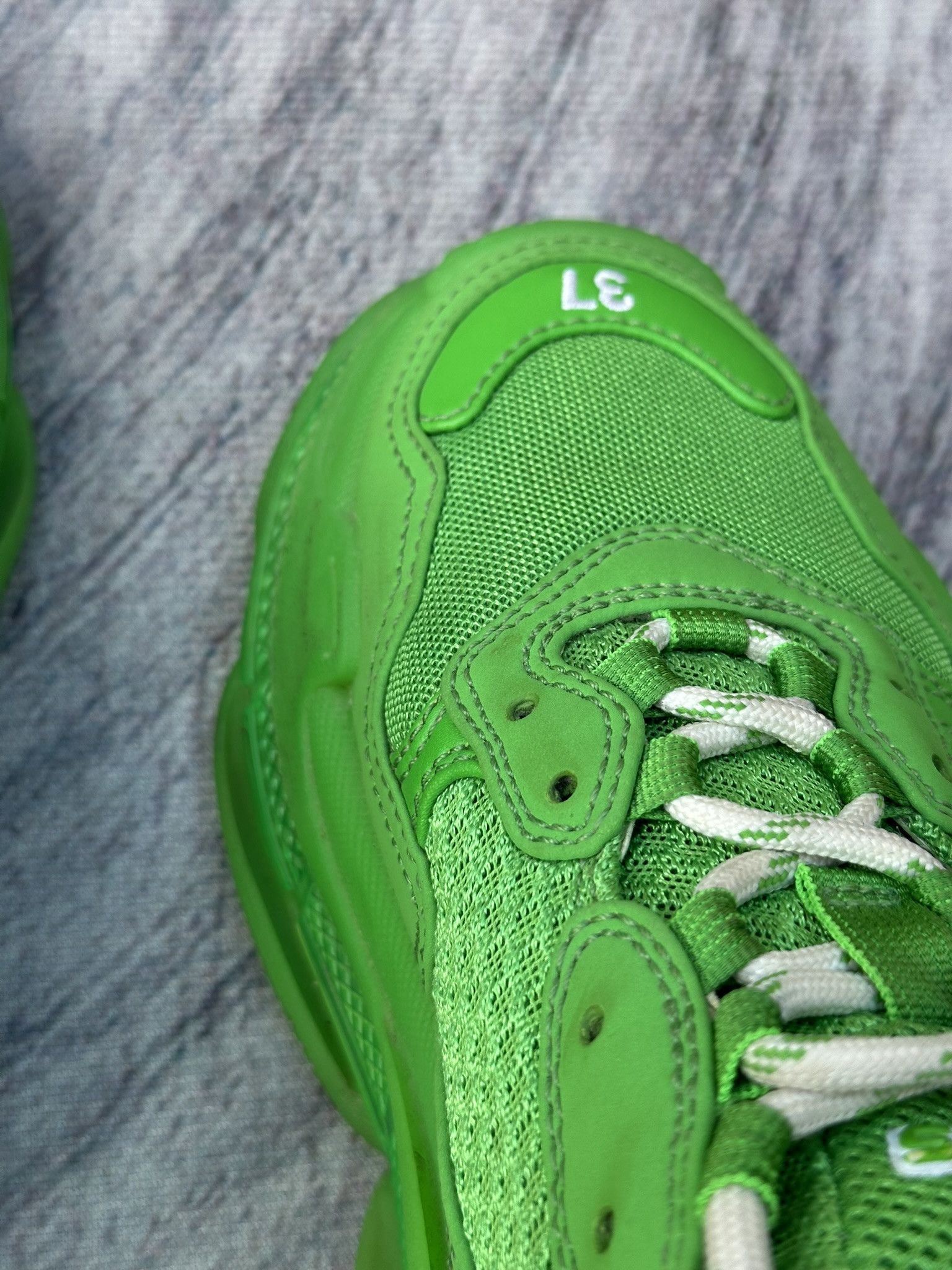 Balenciaga Balenciaga Triple S Sneakers Neon Green Clear Sole Shoes Size US 7 / IT 37 - 11 Thumbnail