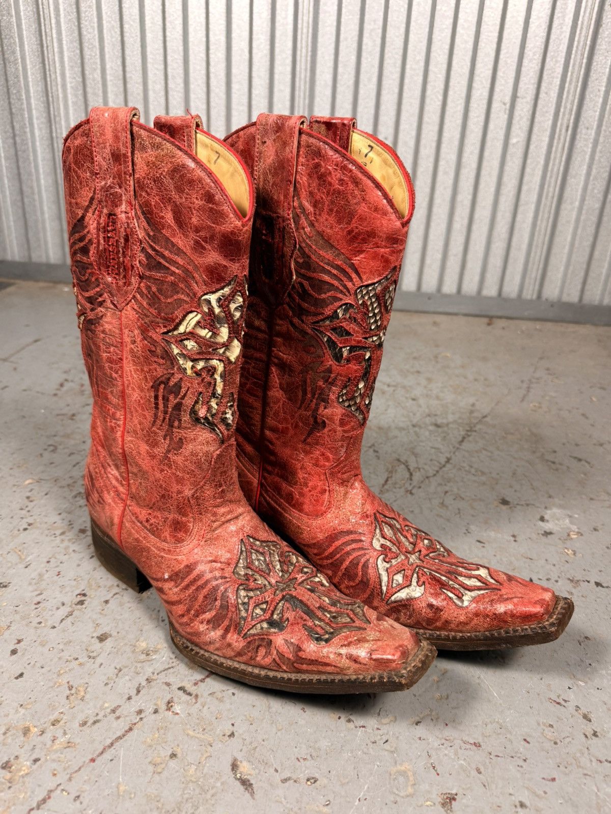 Other Red artisanal Made In Mexico Cross Red Pointy Cowboy Boots Size US 9 / EU 42 - 1 Thumbnail