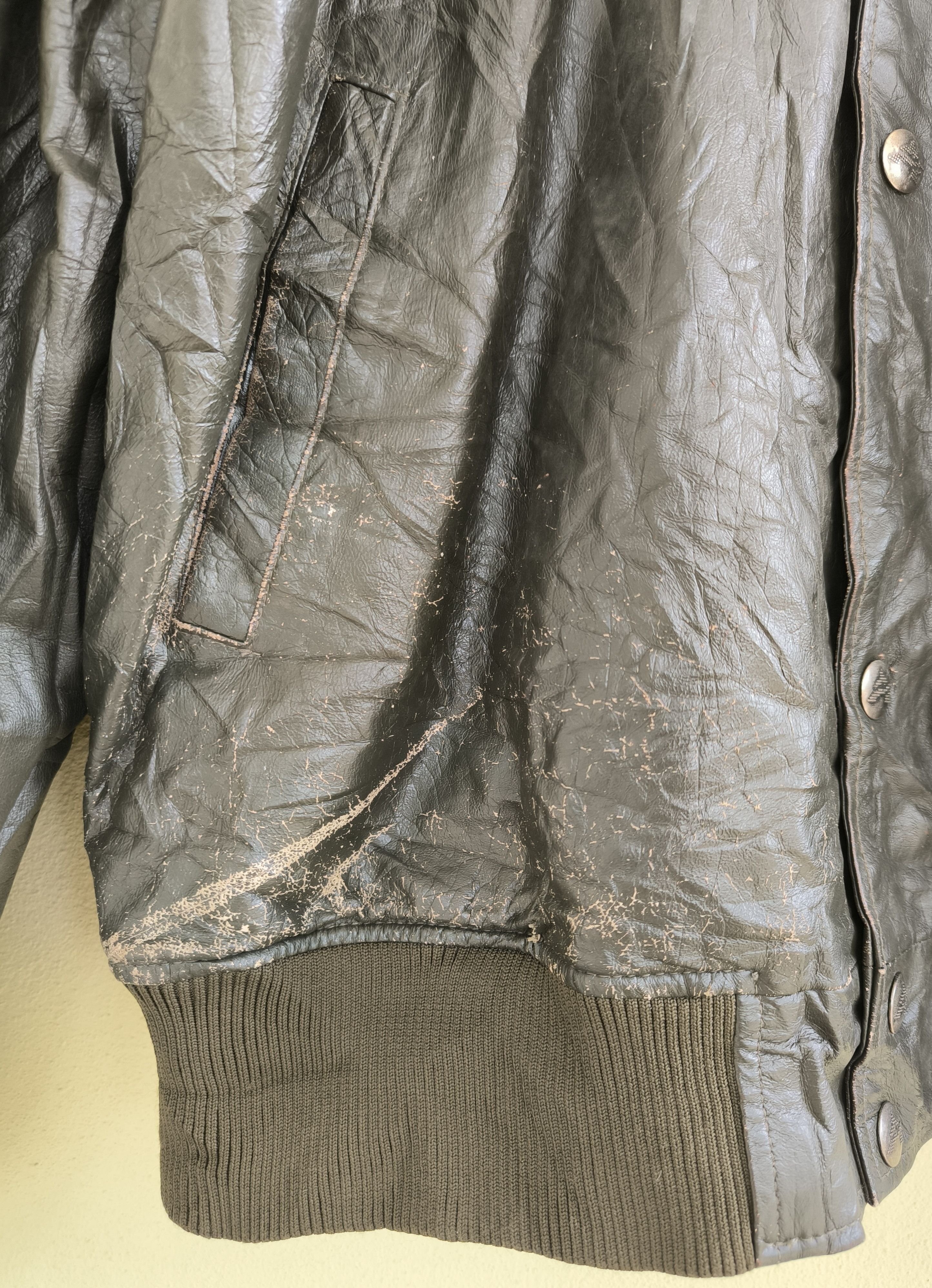 Avirex Vtg AVIREX embroidered US Air Force leather jacket Size US L / EU 52-54 / 3 - 10 Thumbnail