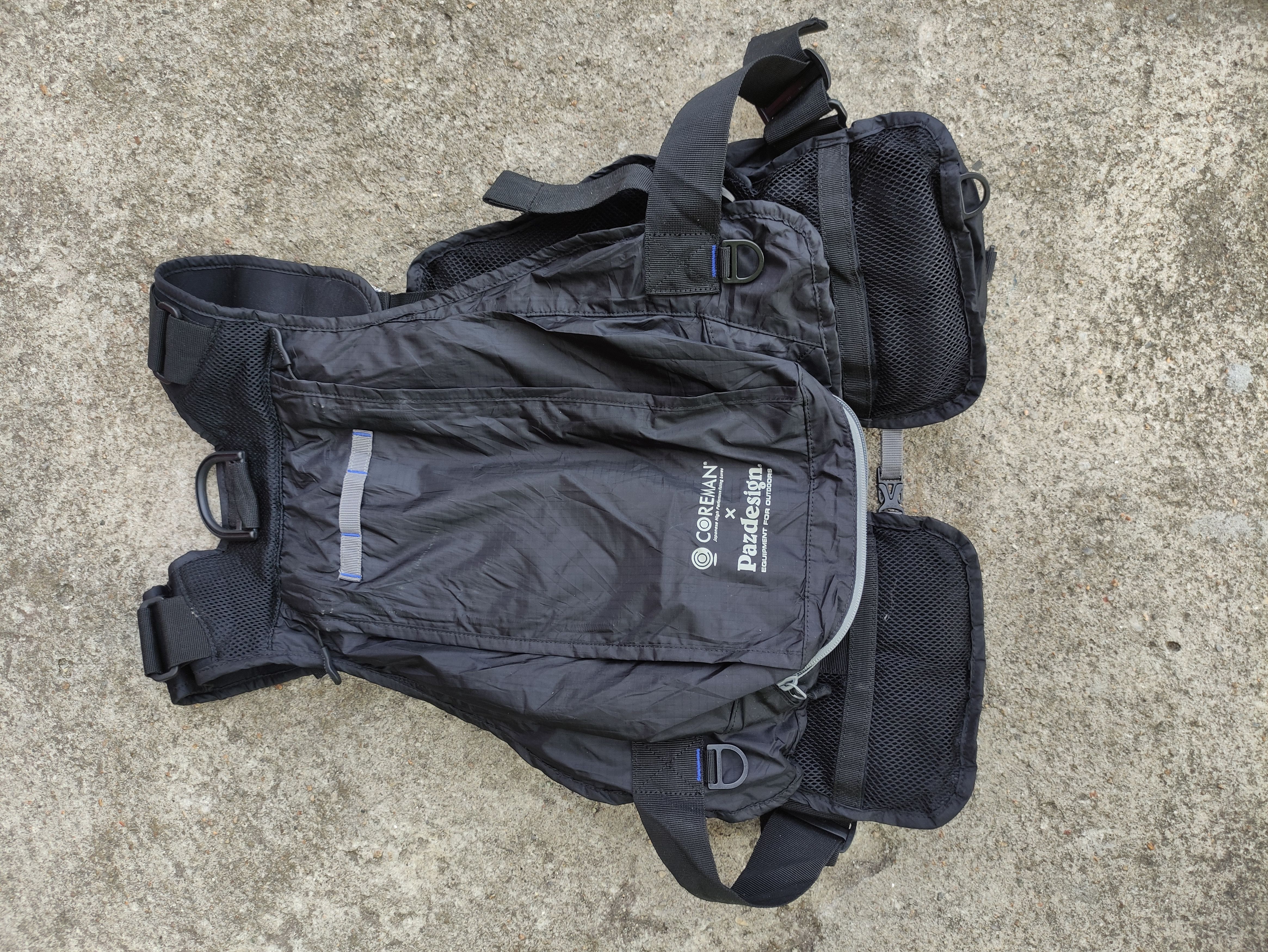 Chums RARE 🔥 CHUMS X COREMAN X PAZDESIGN OUTDOORS FISHING VEST Size US L / EU 52-54 / 3 - 7 Thumbnail