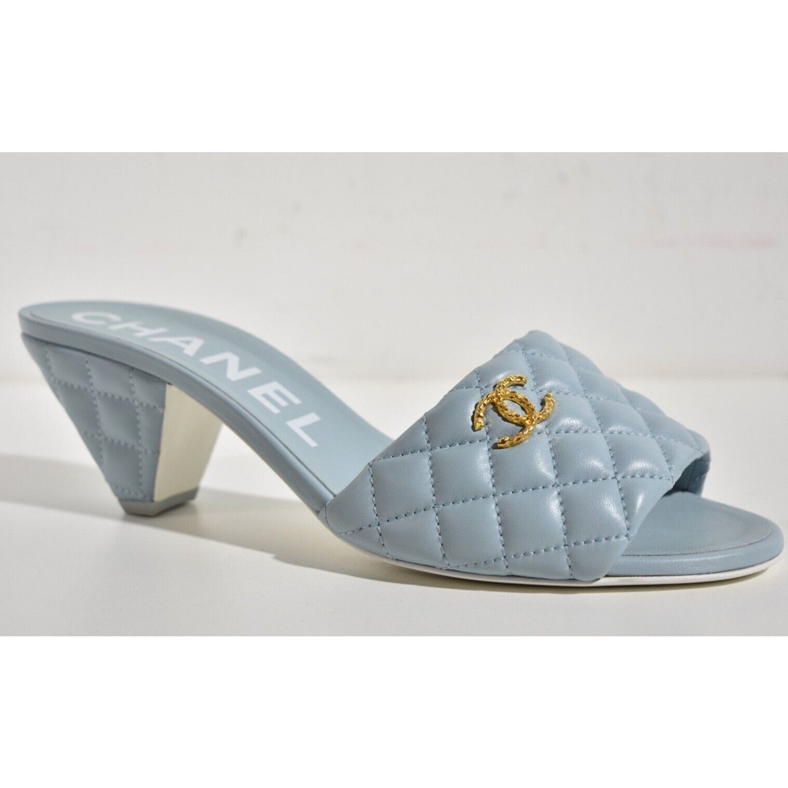 Chanel 22P Quilted CC Logo Cone Heel Mule Slide Sandal 41.5 Size US 11.5 / IT 41.5 - 4 Thumbnail