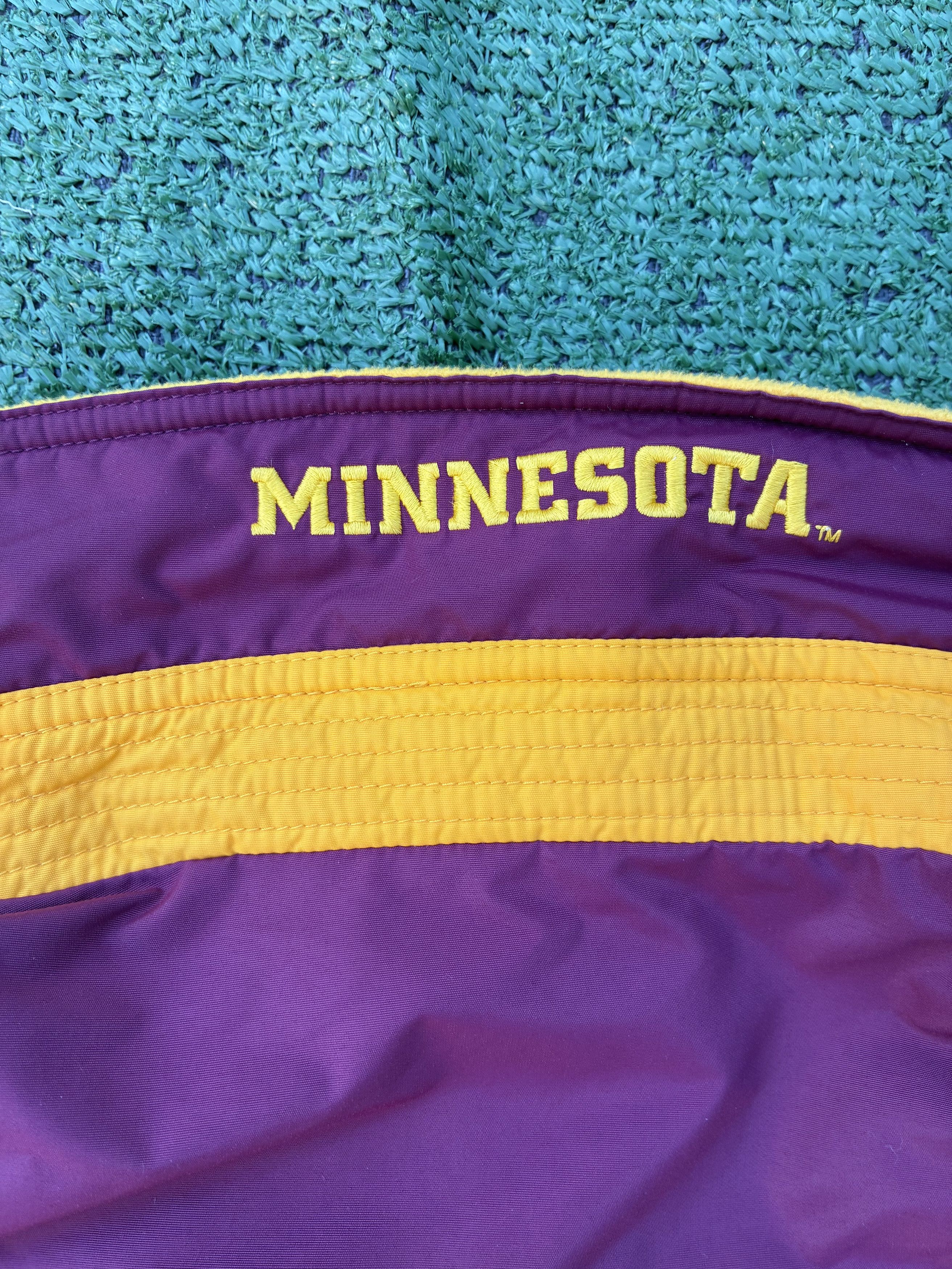 Columbia Columbia Maroon and yellow University of Minnesota jacket Size US L / EU 52-54 / 3 - 5 Thumbnail