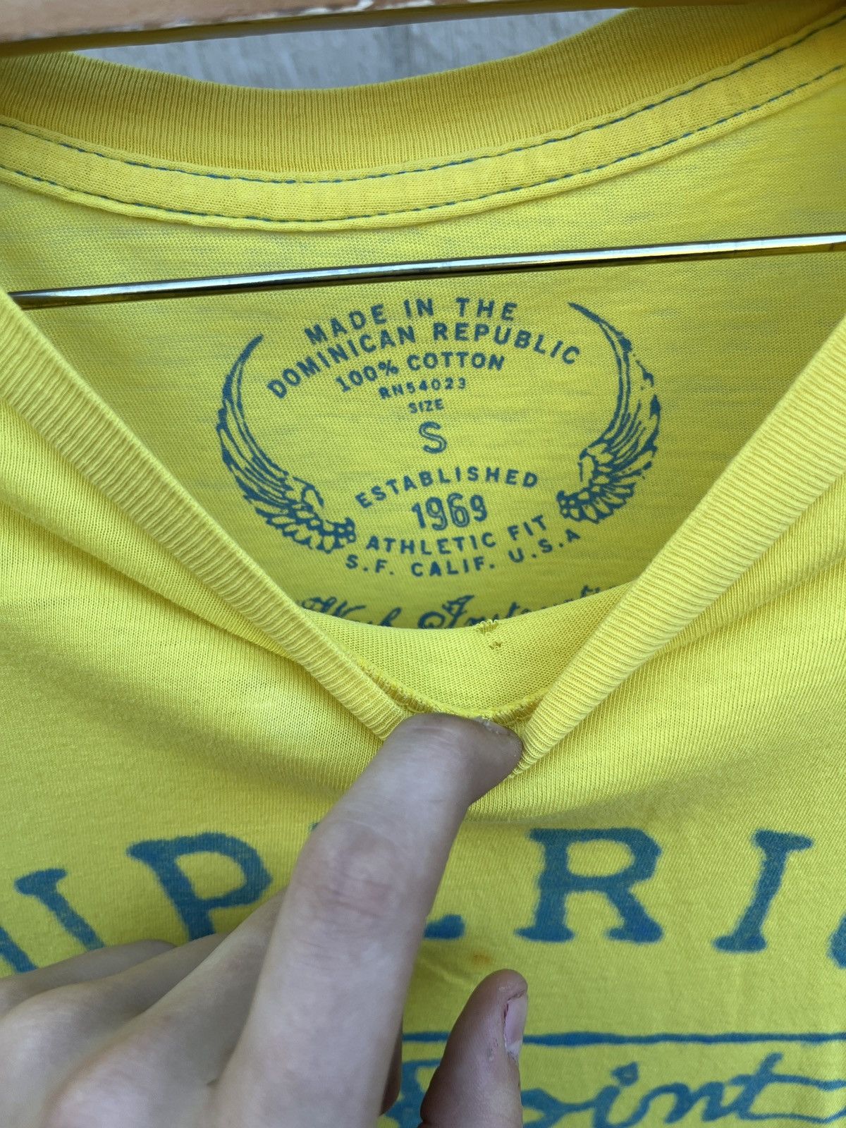 Abercrombie & Fitch Thrahsed paper thin vintage like tee Size US S / EU 44-46 / 1 - 2 Thumbnail