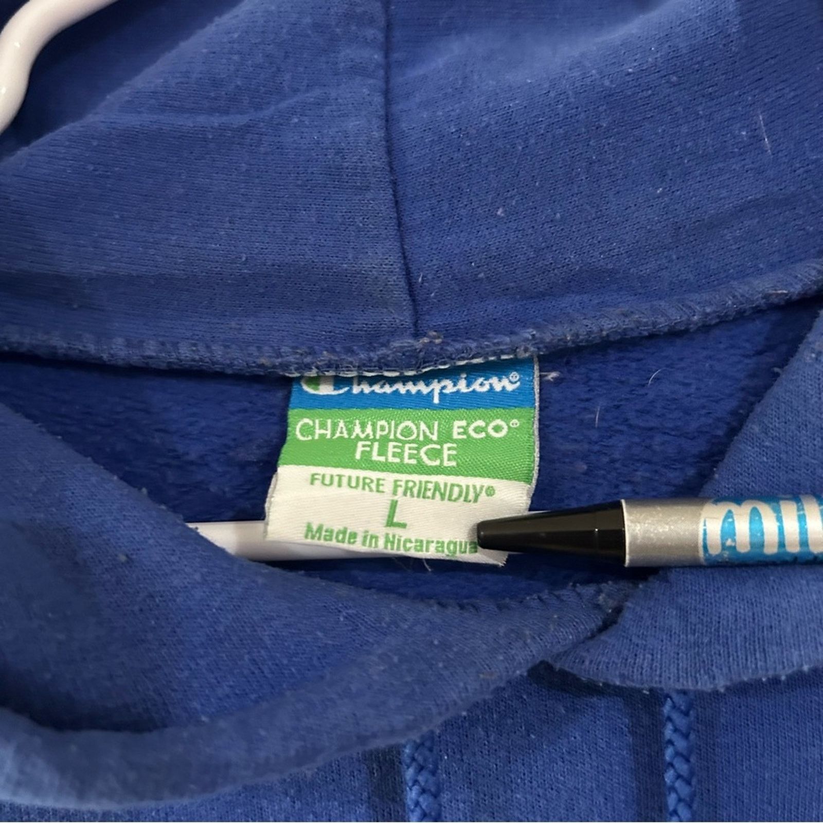 Champion Champion Central Connecticut State Blue Devils Hoodie Size US L / EU 52-54 / 3 - 3 Thumbnail